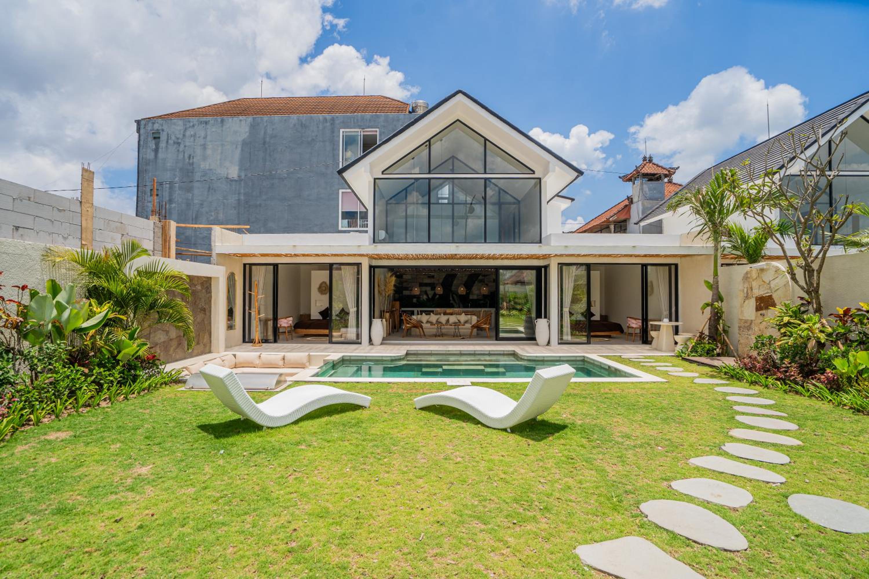 Villa Balindi - 3BR Villa in Berawa