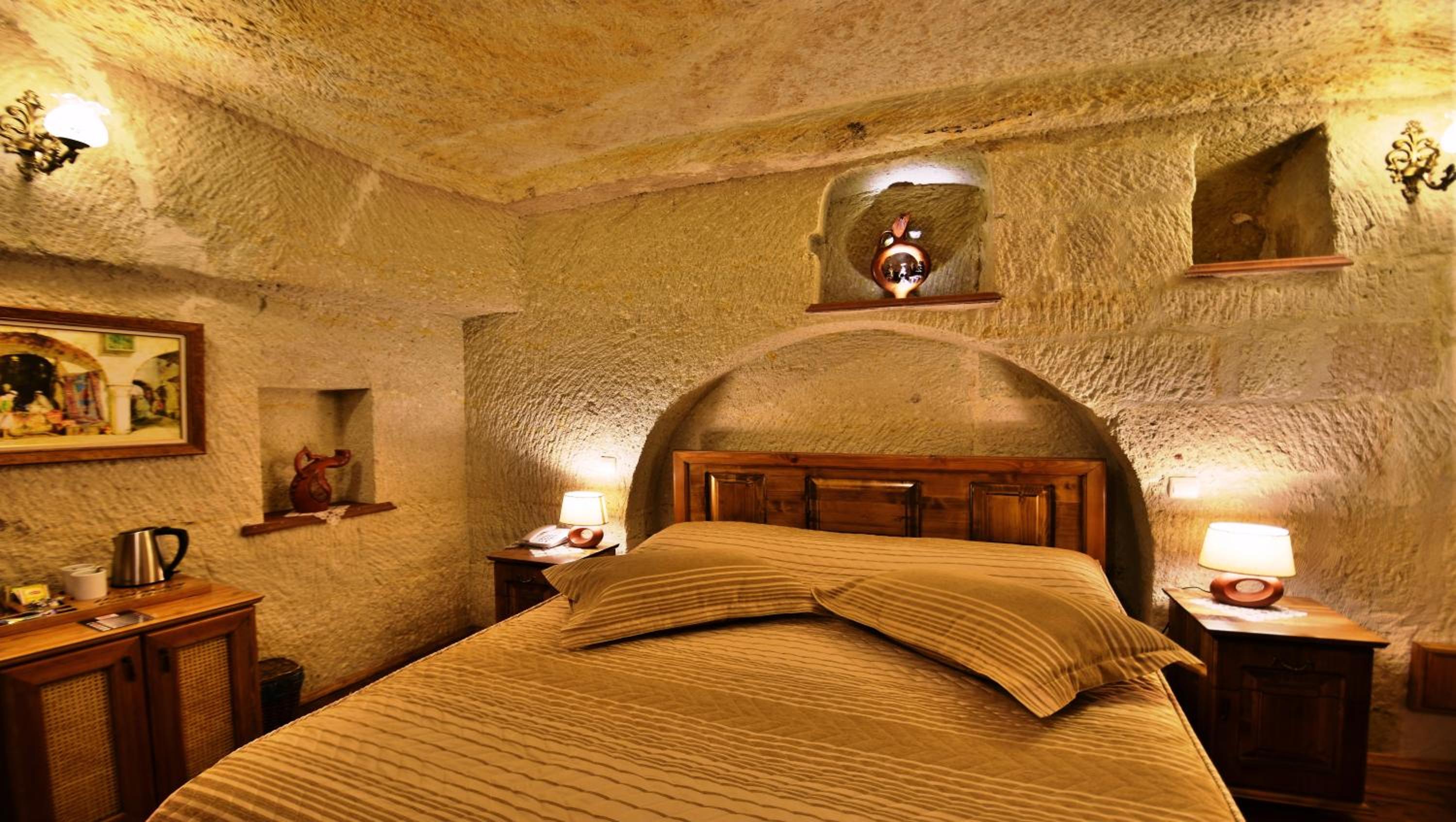 Harman Cave Hotel - Image 133