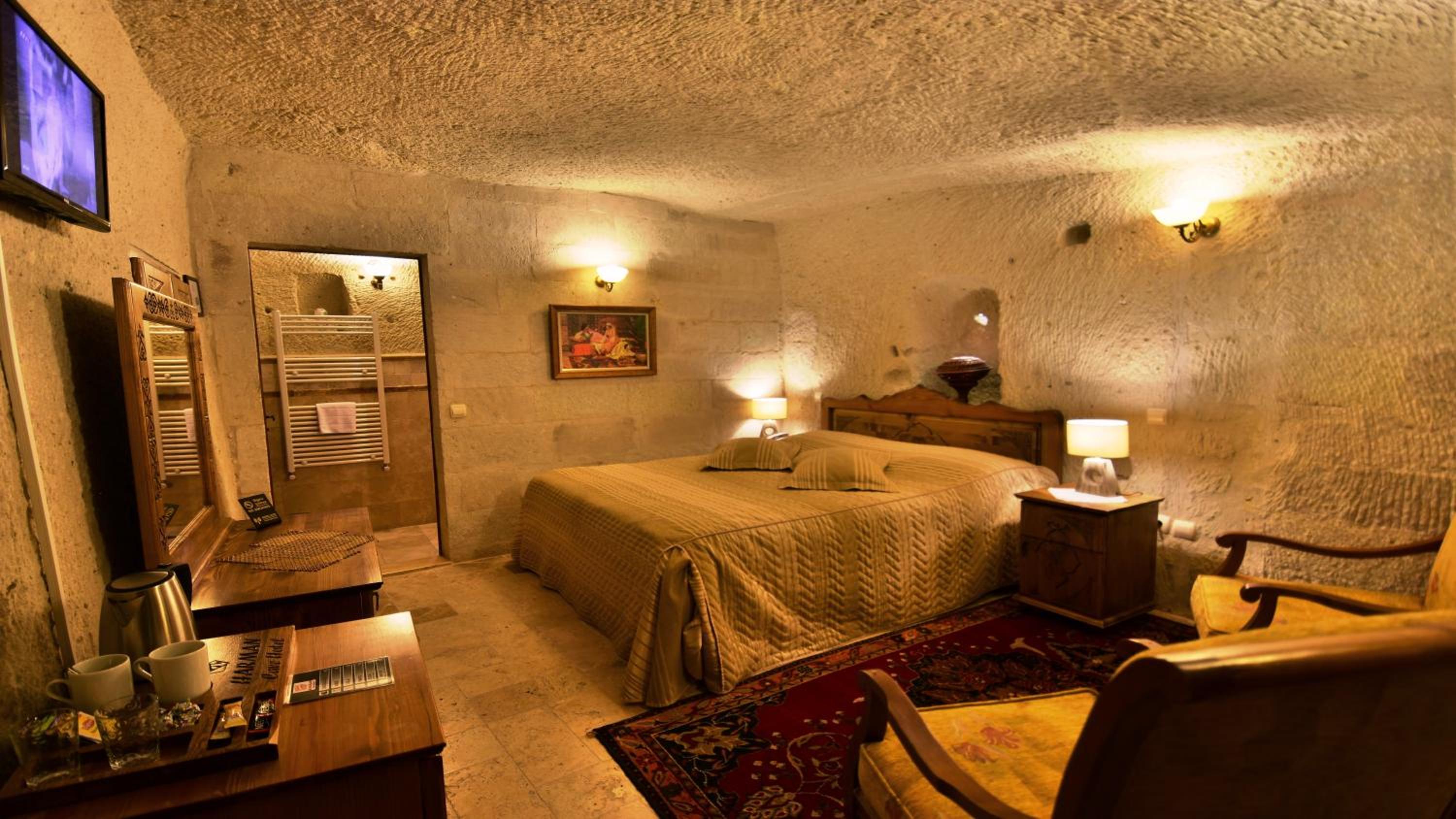 Harman Cave Hotel - Image 111