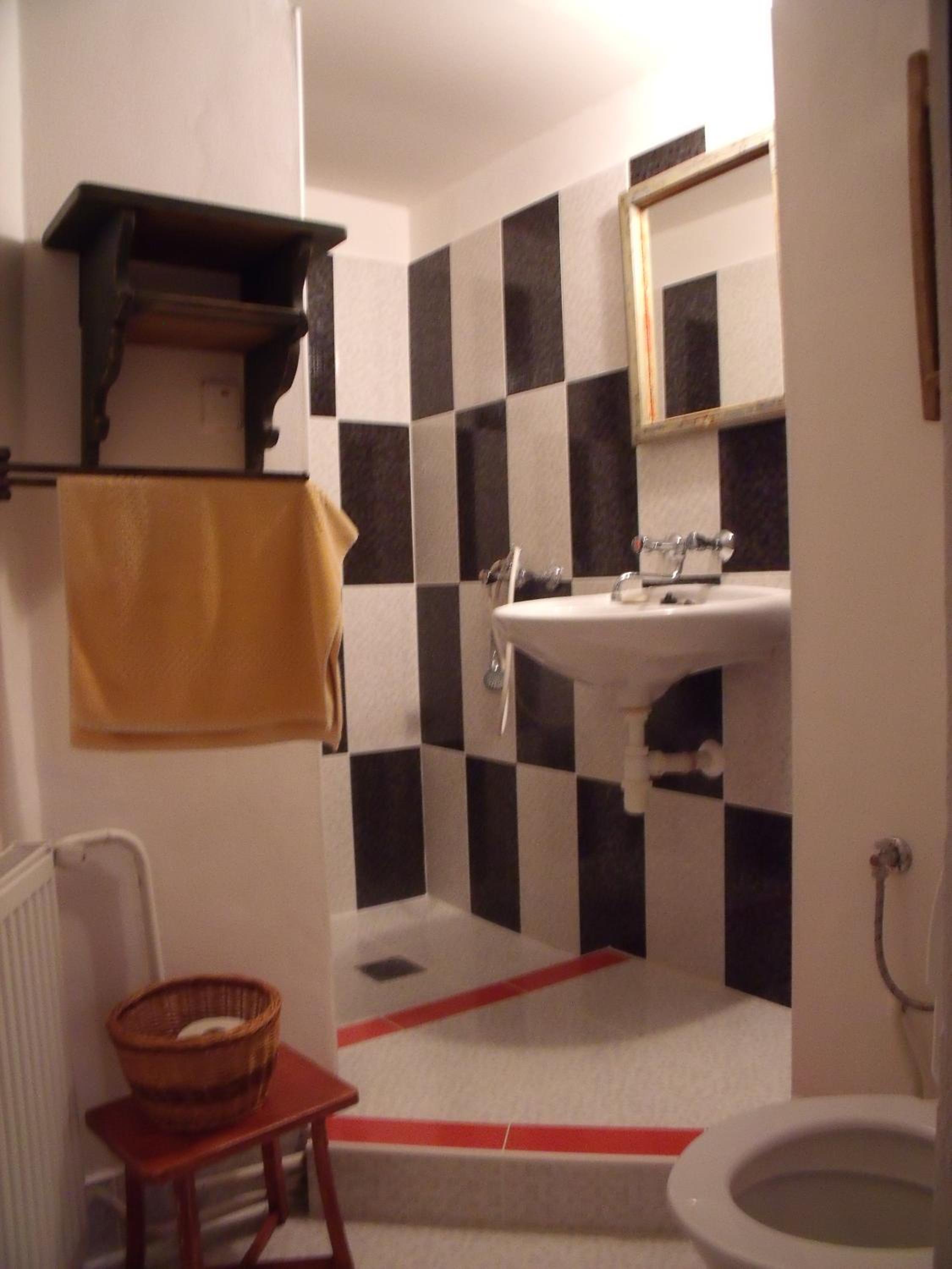 Photo 48