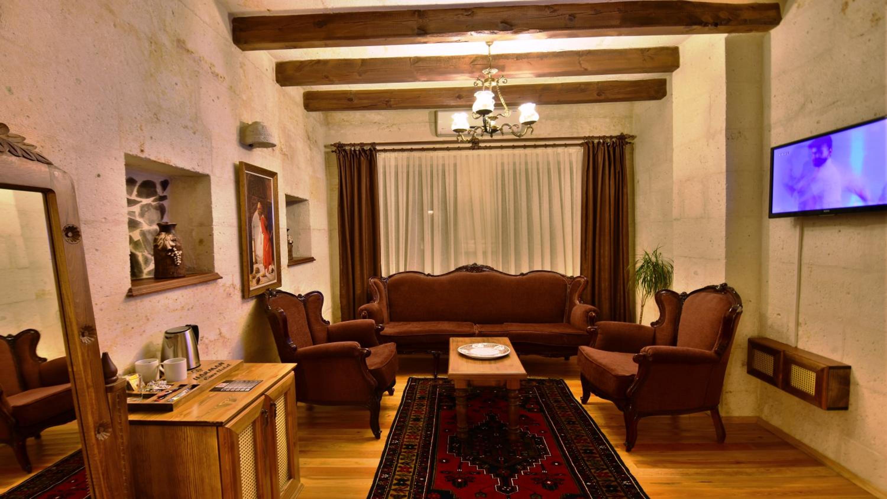 Harman Cave Hotel - Image 140