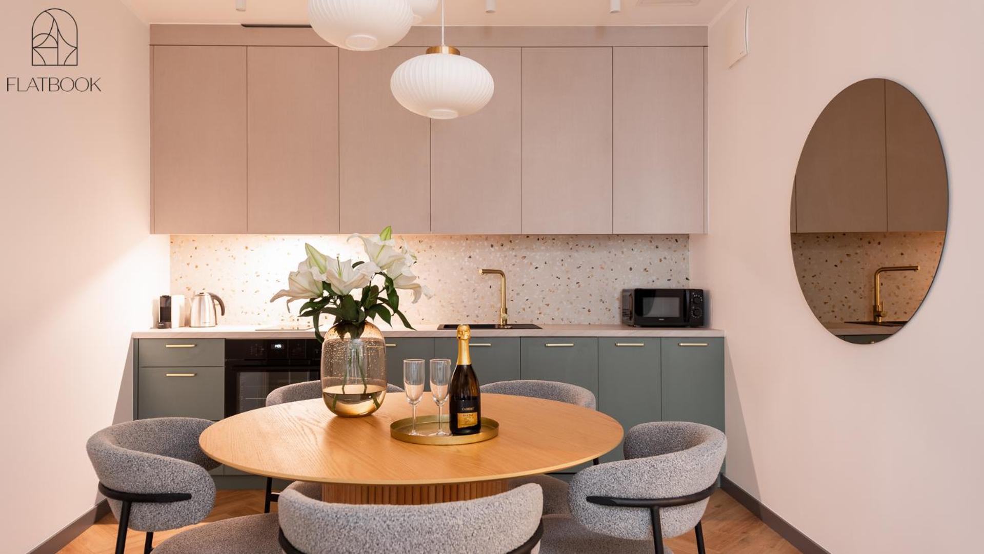 Flatbook-Granaria Premium Apartments with Sauna in the City Center