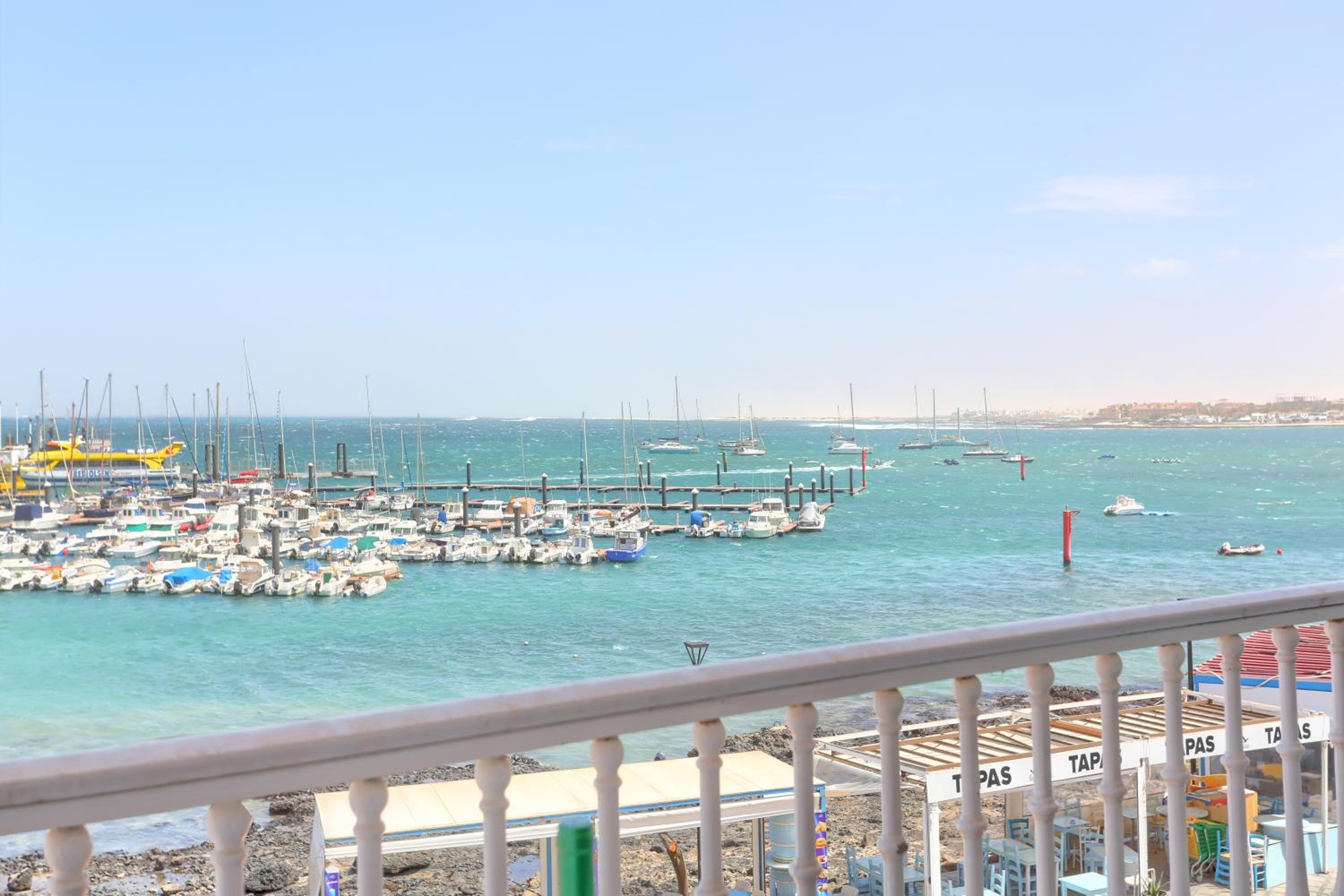 Alba & Daniel's Suite con Vista su Lobos, Corralejo
