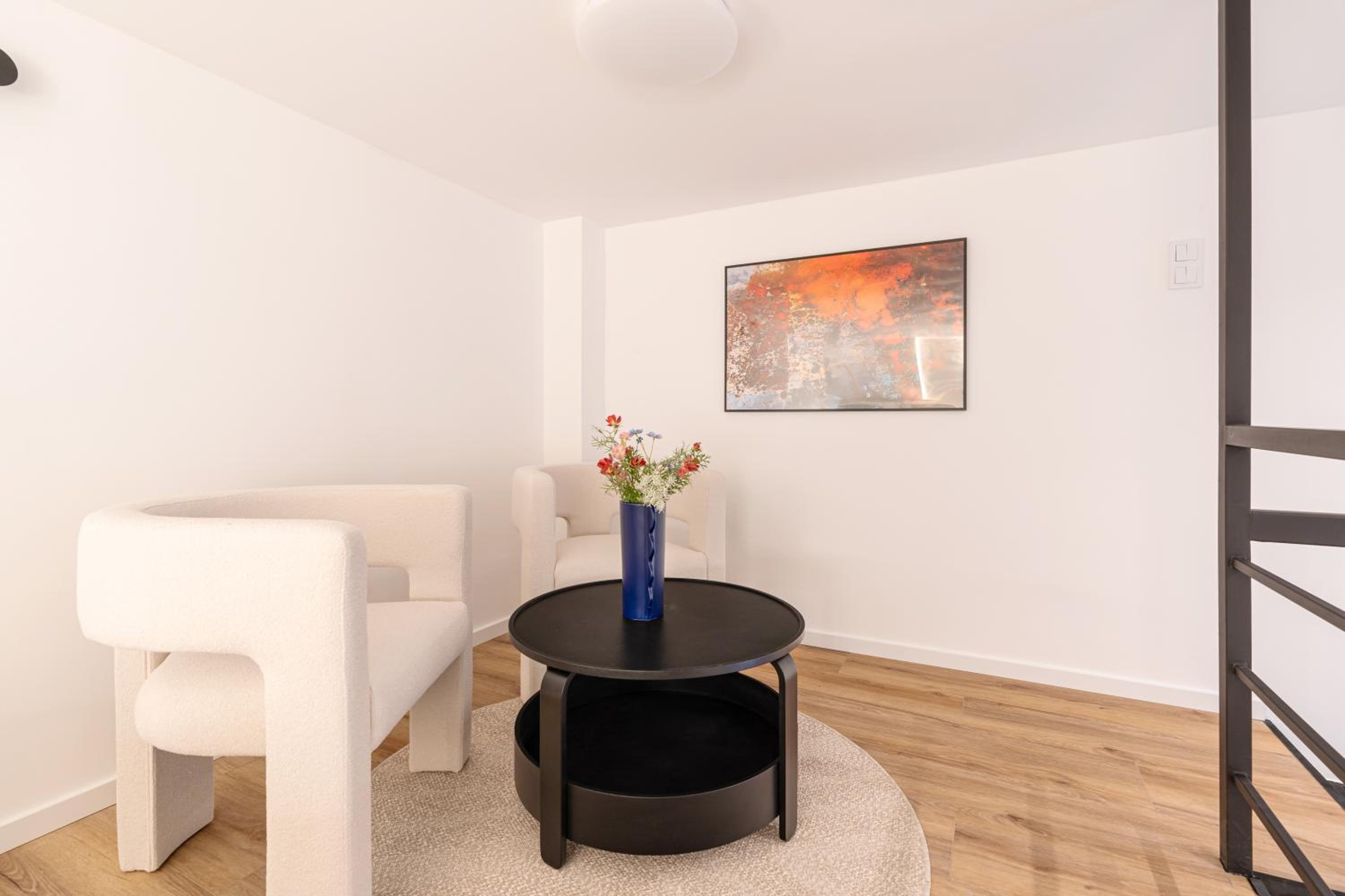 Dob 70 - Boutique Apartments, Best Location by BQA