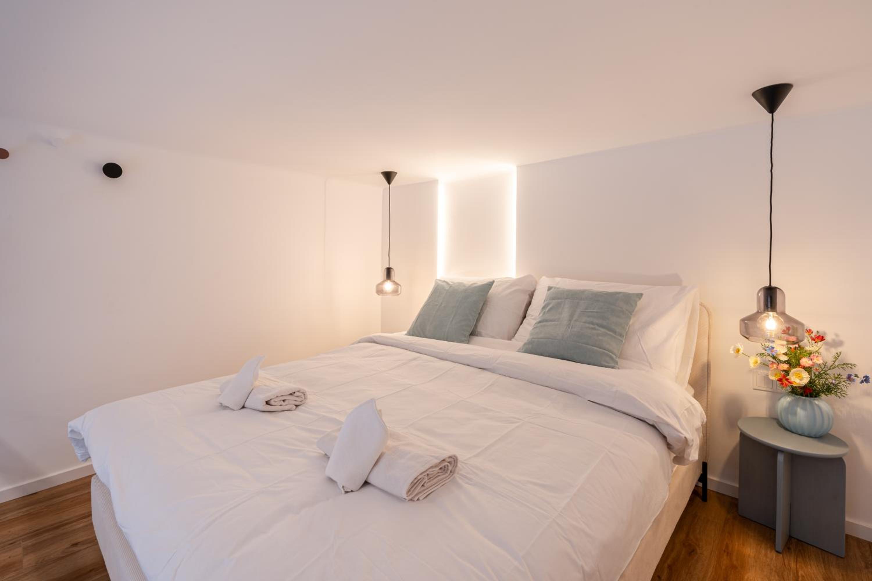 Dob 70 - Boutique Apartments, Best Location by BQA