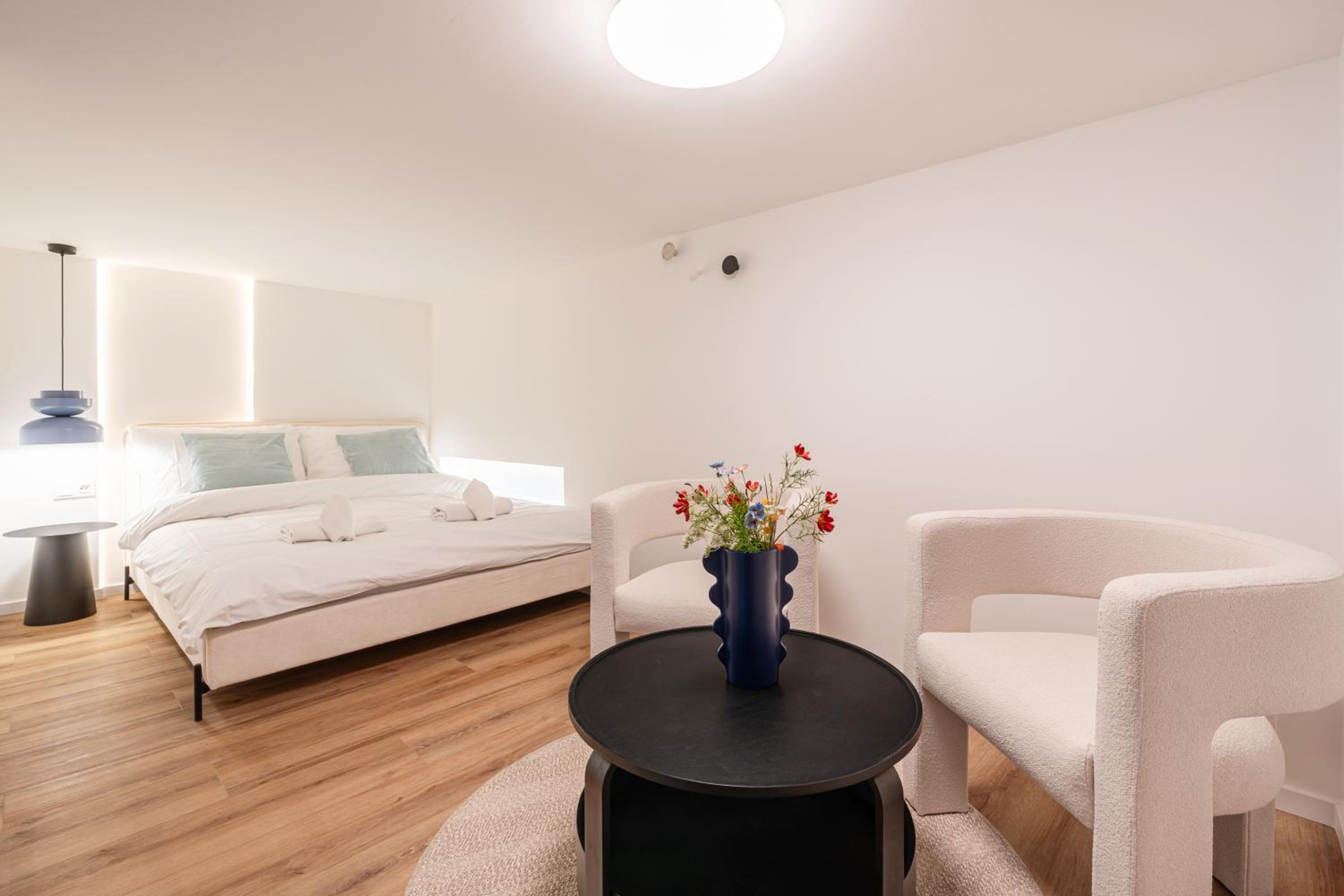 Dob 70 - Boutique Apartments, Best Location by BQA