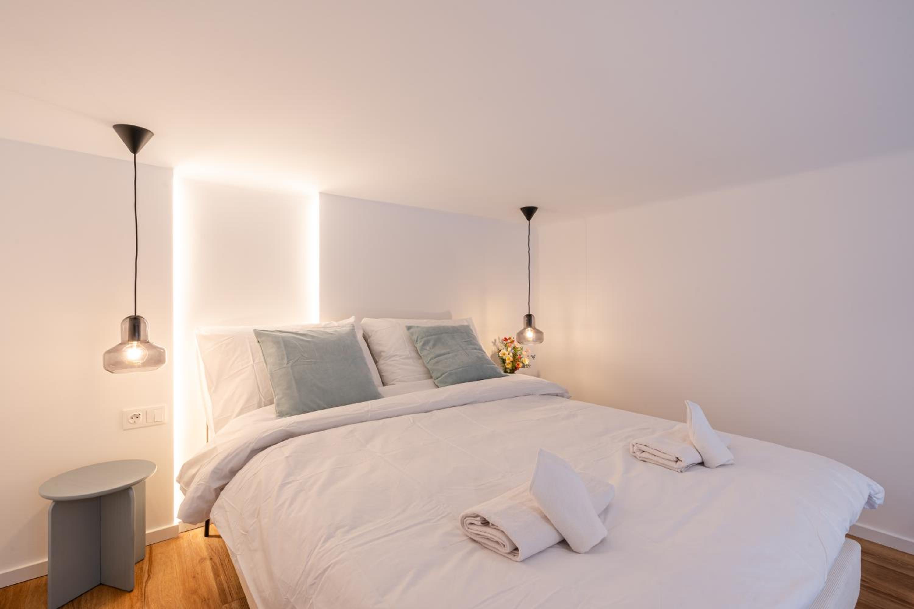 Dob 70 - Boutique Apartments, Best Location by BQA