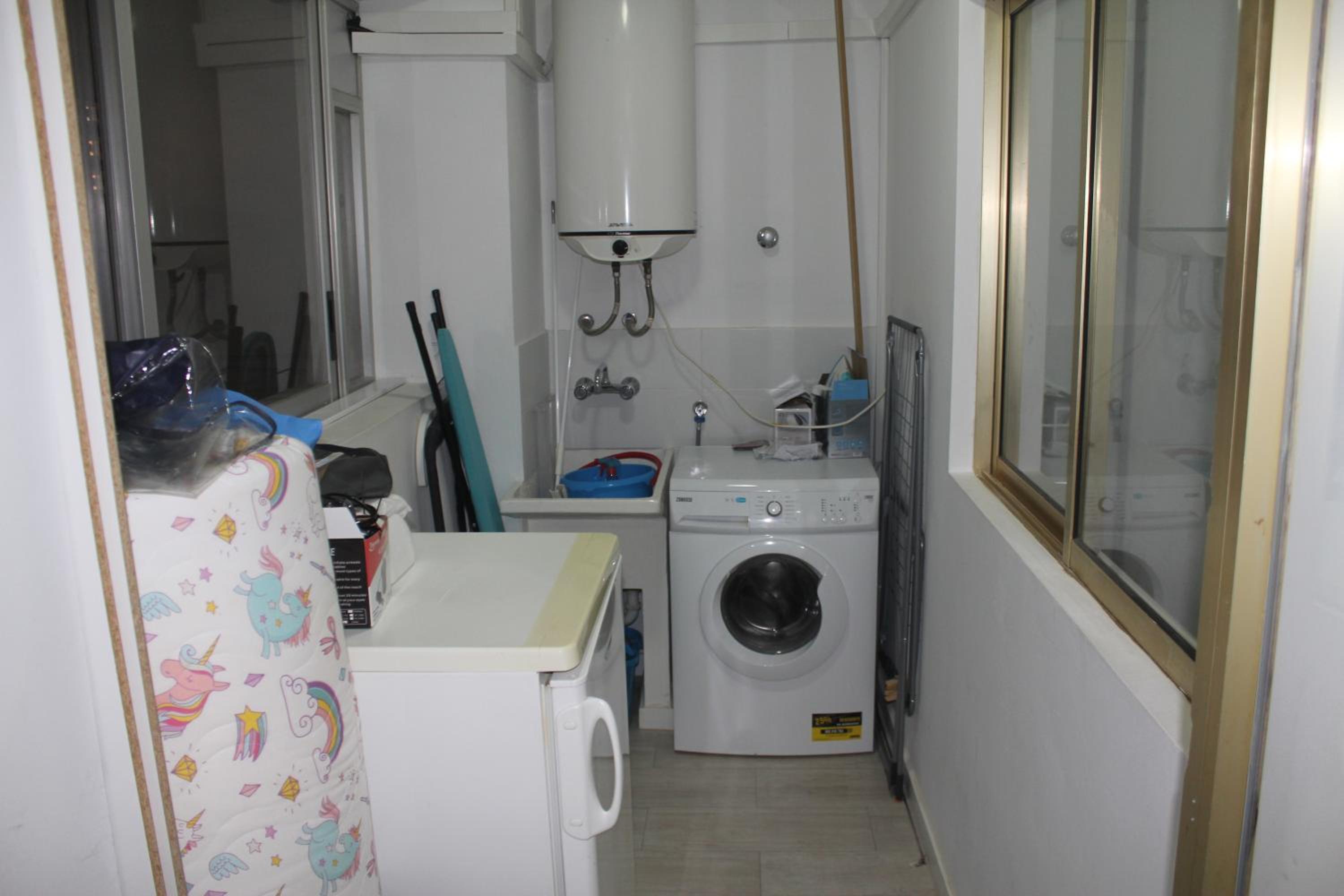Apartamento ensueño 1a linea playa poniente 6 PAX parking wifi y AC