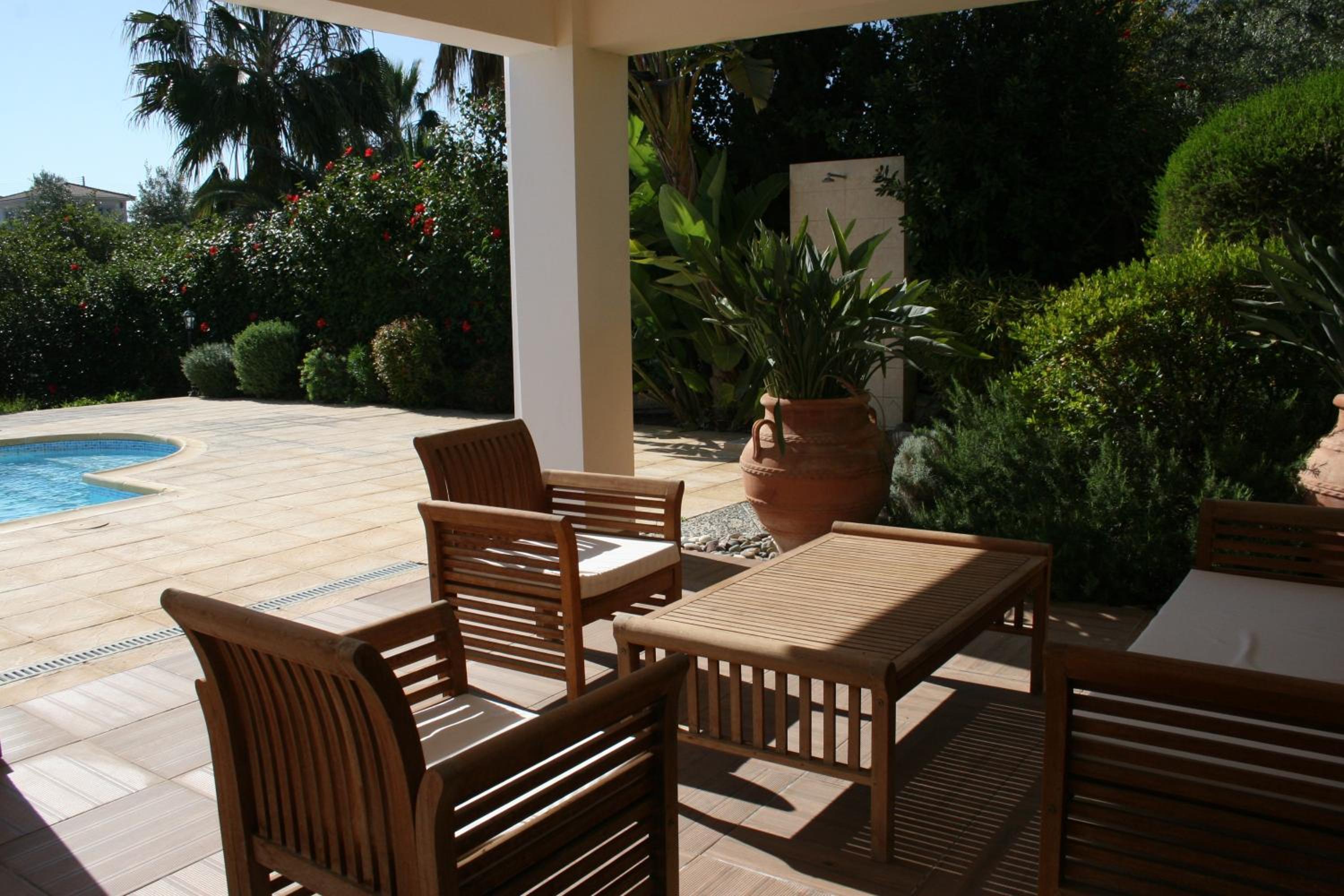 Beach Villa Elena