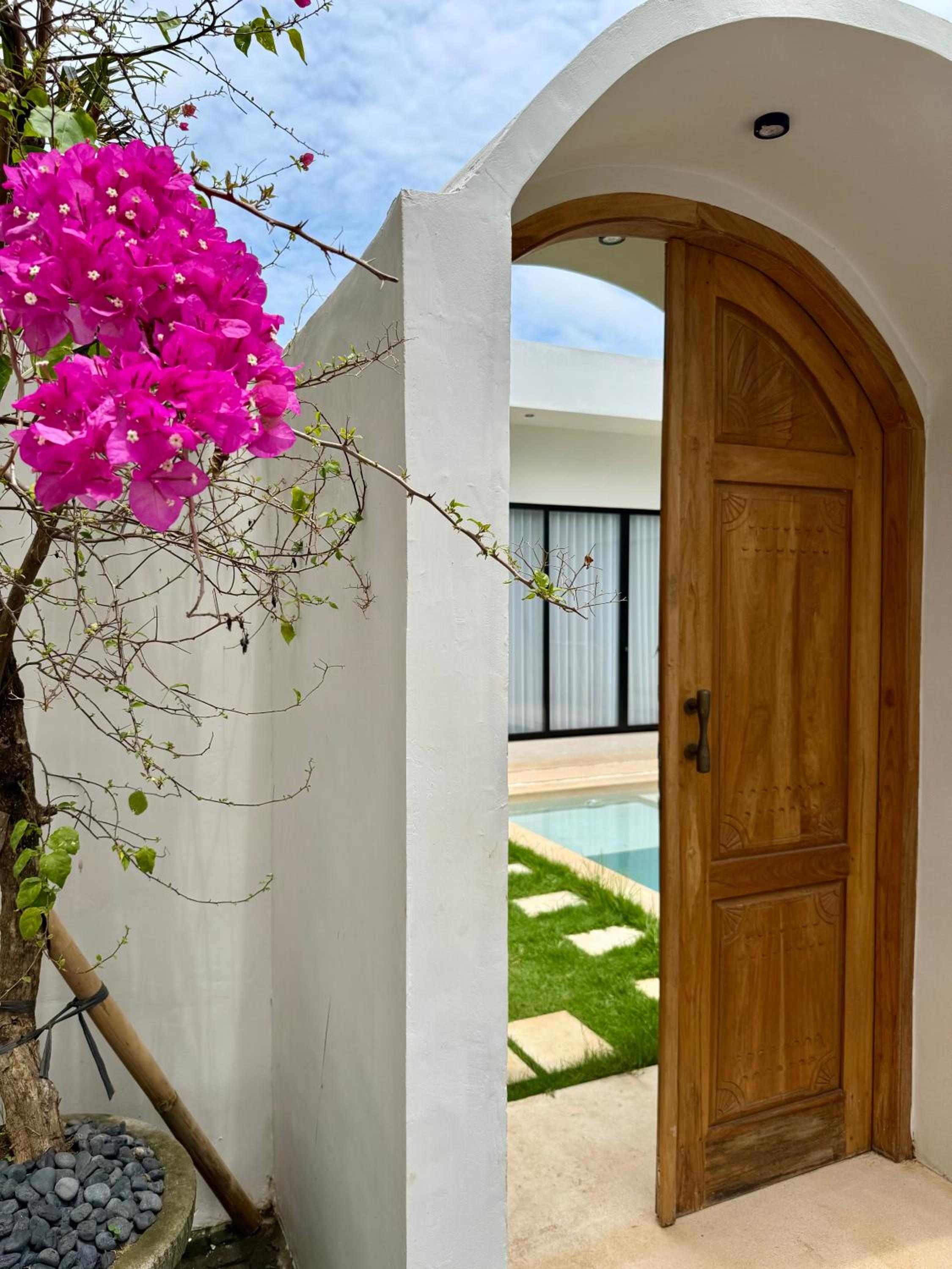Villa Luma Uluwatu Tropical 2 bedrooms and Private Pool