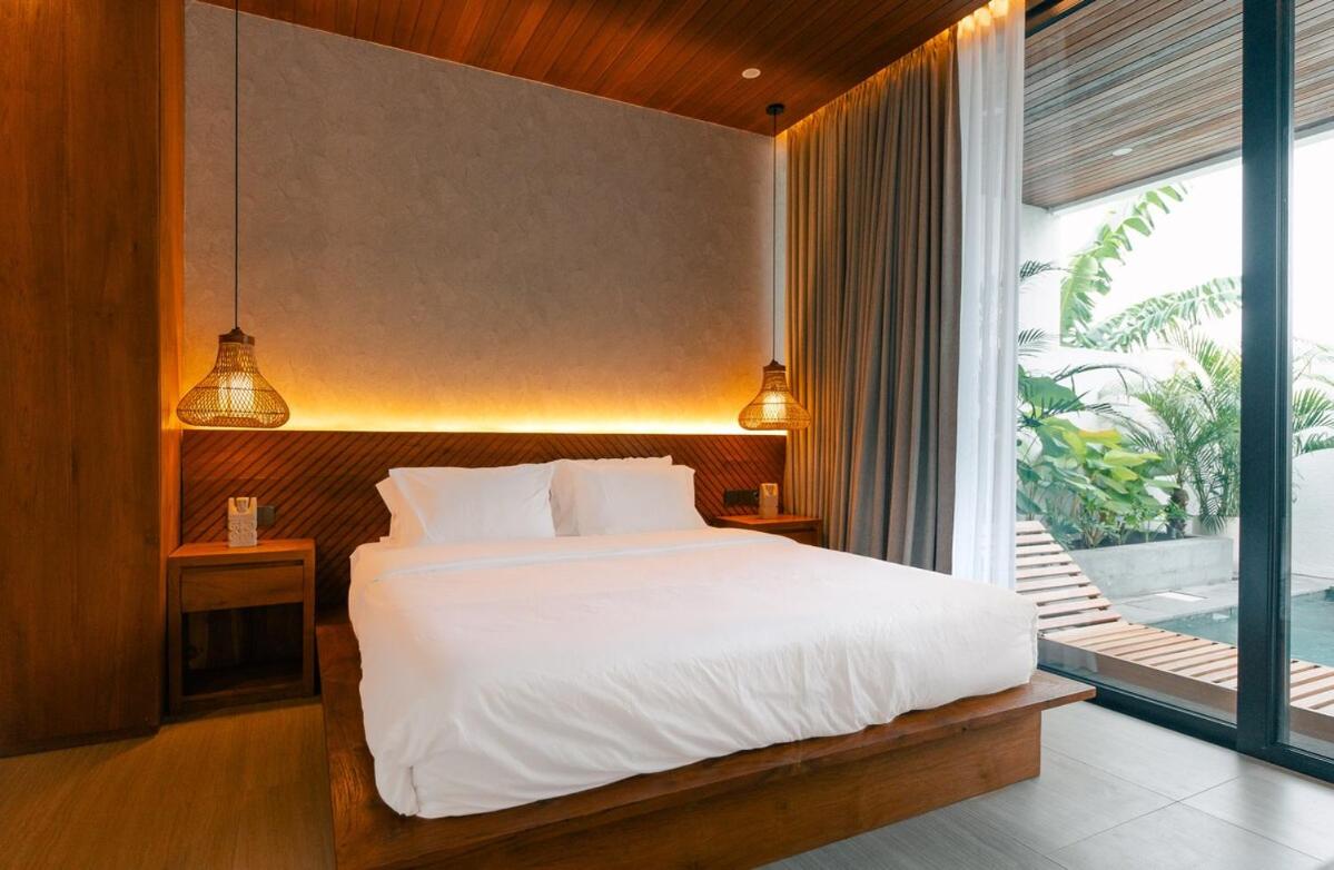 Tropical gadon villa 3BR Canggu