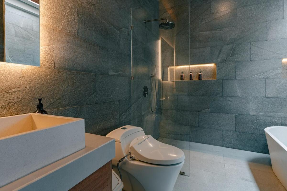 Tropical gadon villa 3BR Canggu