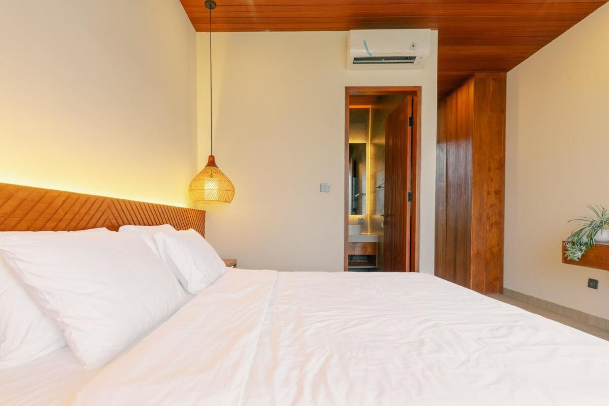 Tropical gadon villa 3BR Canggu