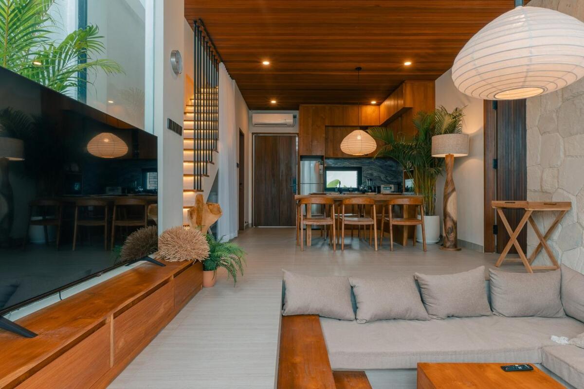 Tropical gadon villa 3BR Canggu