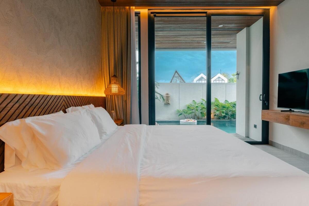 Tropical gadon villa 3BR Canggu
