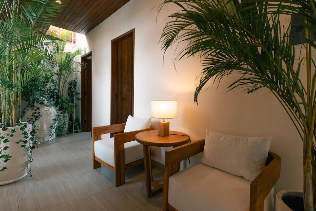 Tropical gadon villa 3BR Canggu
