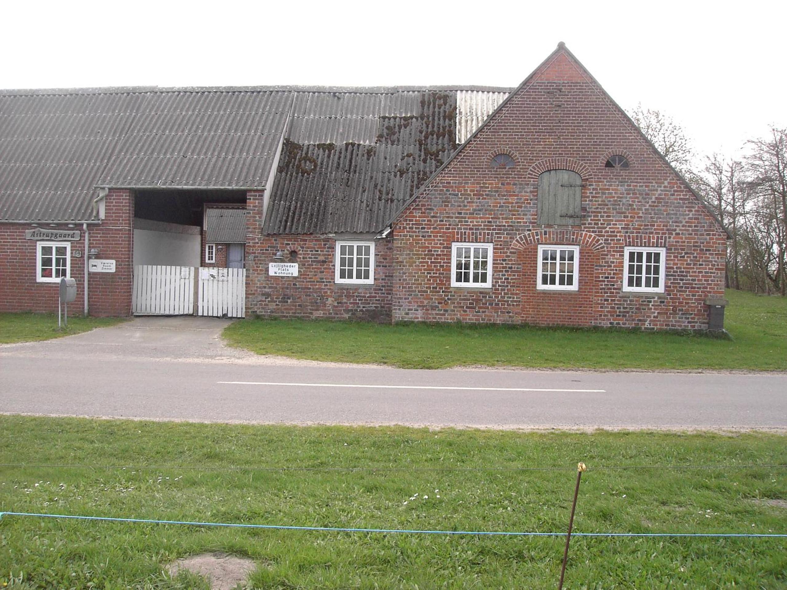 Photo 13