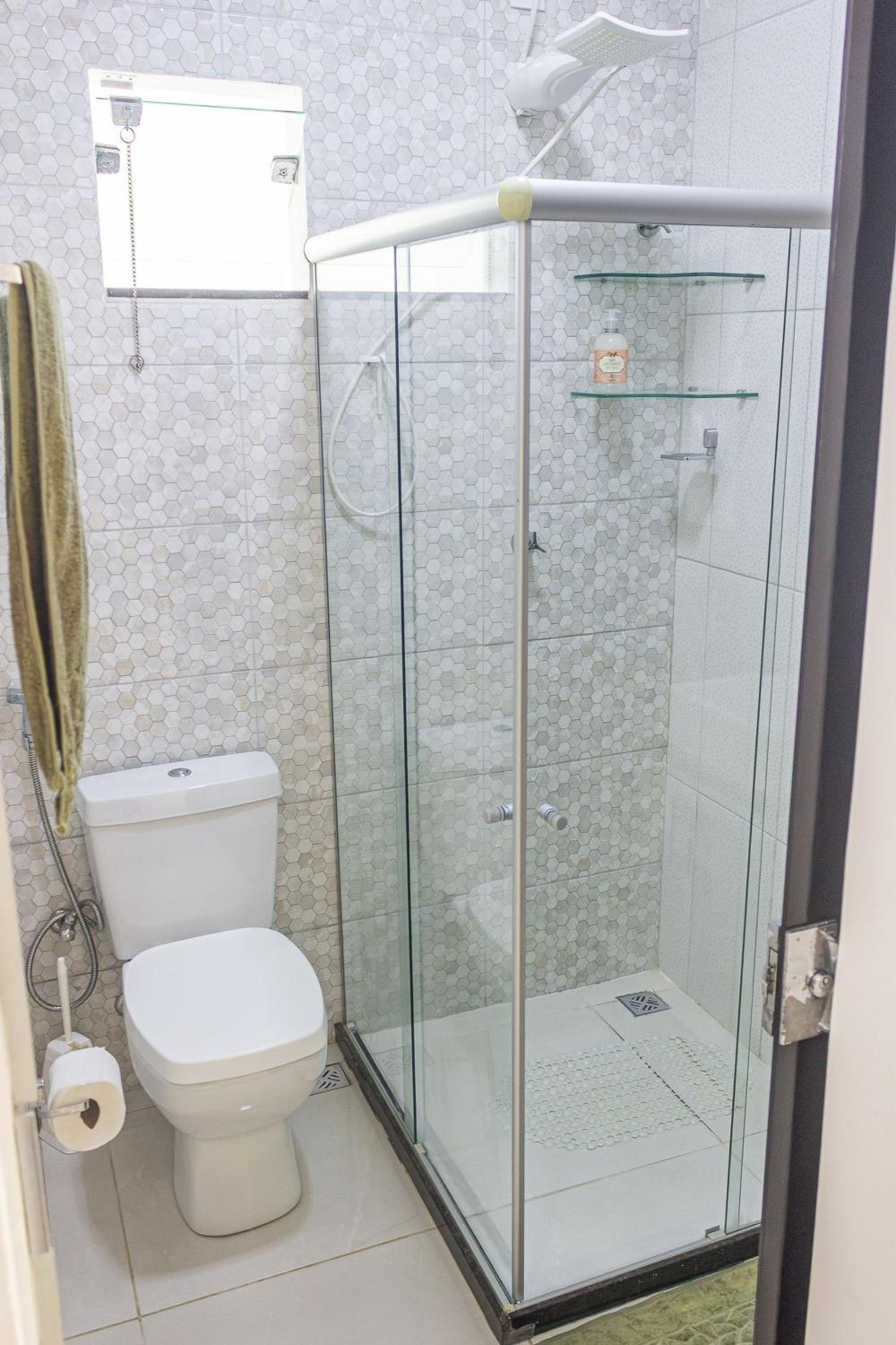 Casa Privativa de 3 Quartos com Piscina com Aquecimento Solar a 800m das Praias de Taperapuan, Ar Condicionado, WiFi 110Mbps, Churrasqueira, Garagem para 0
