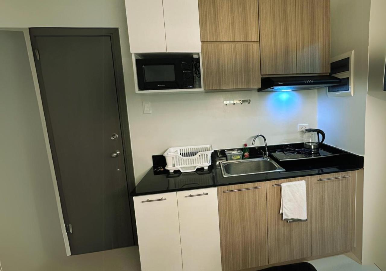 Open Studio with a Balcony & FREE Private Pool, Gym & Parking - B2 2Garnet