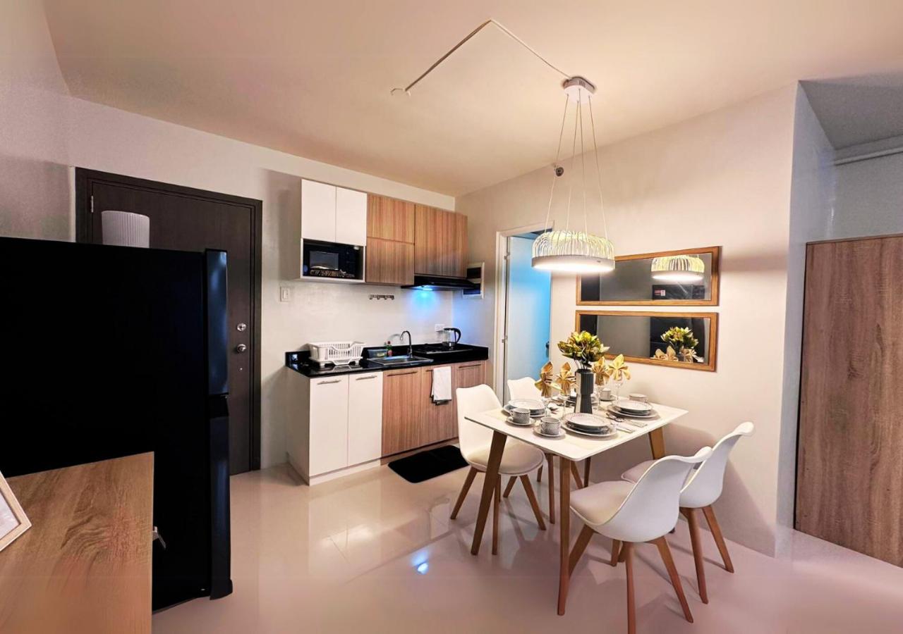 Open Studio with a Balcony & FREE Private Pool, Gym & Parking - B2 2Garnet