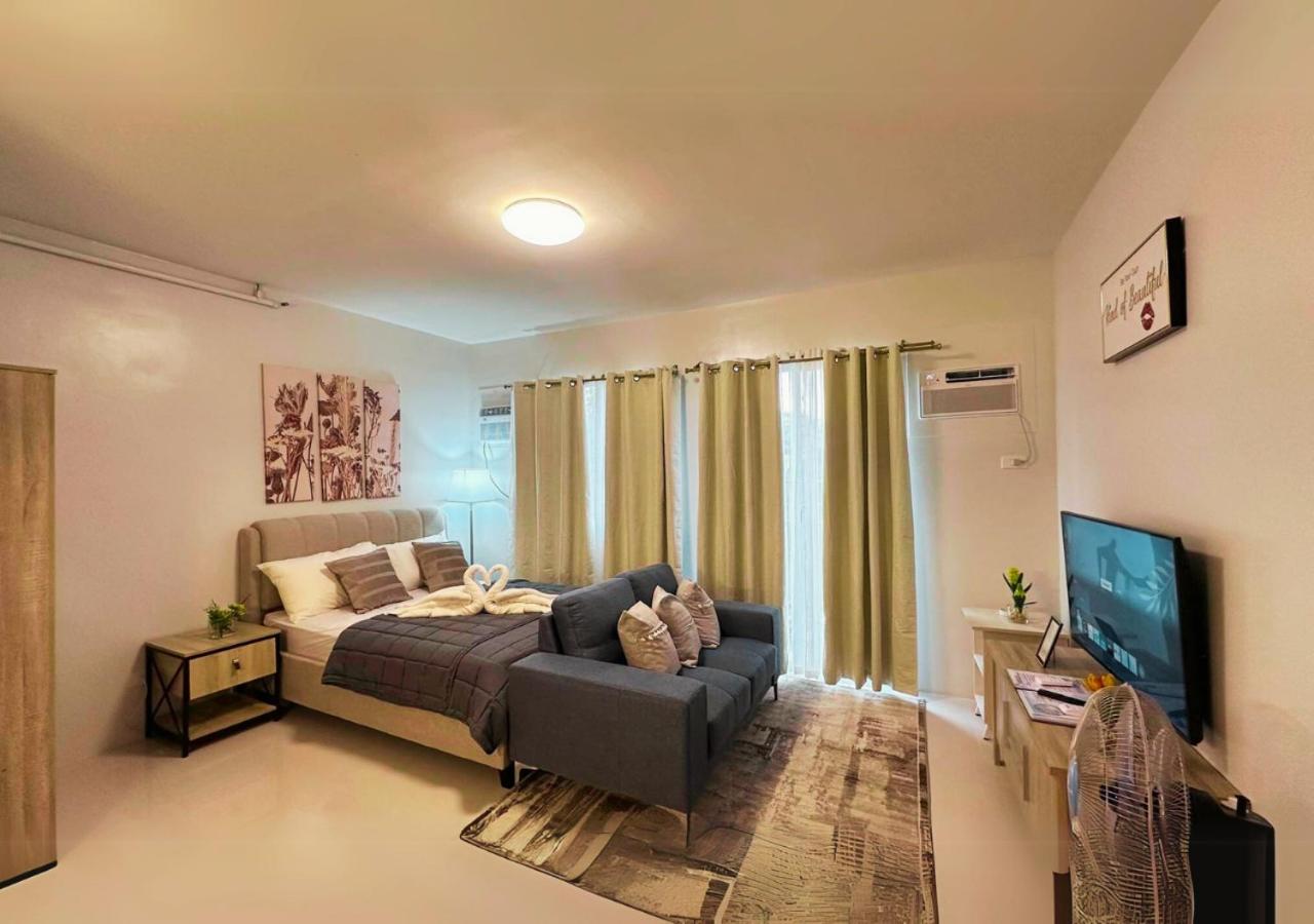 Open Studio with a Balcony & FREE Private Pool, Gym & Parking - B2 2Garnet