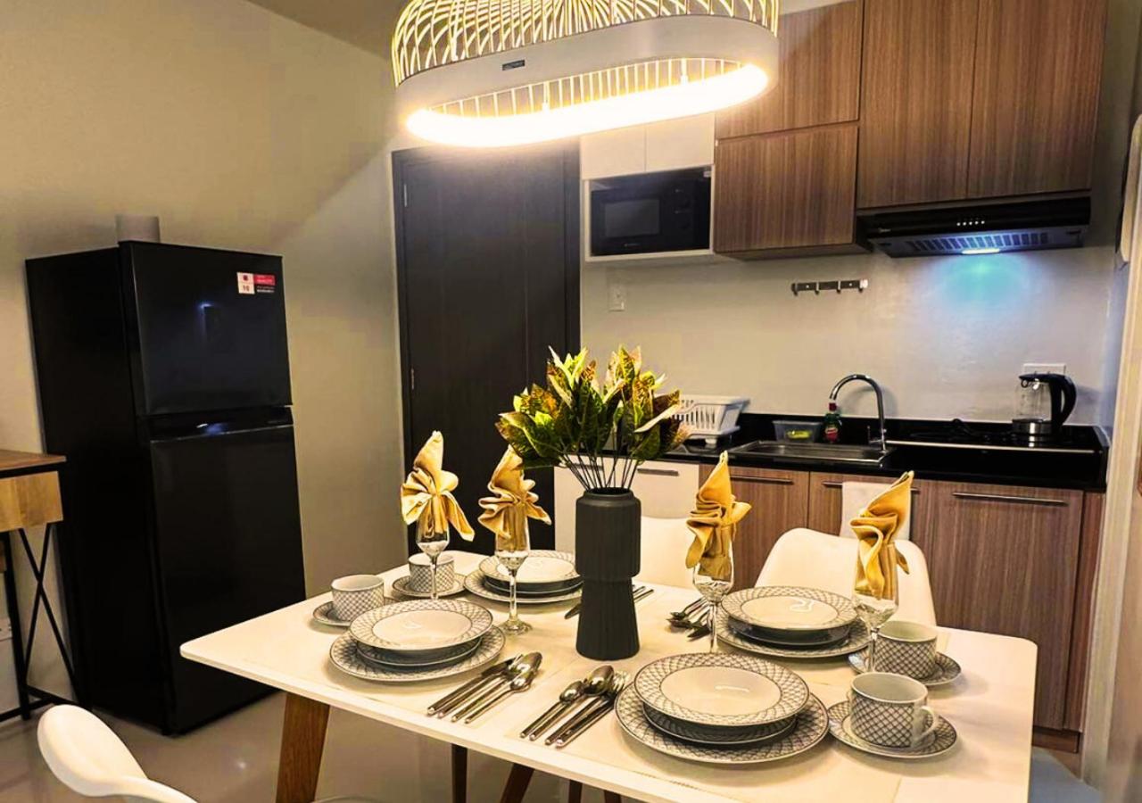 Open Studio with a Balcony & FREE Private Pool, Gym & Parking - B2 2Garnet