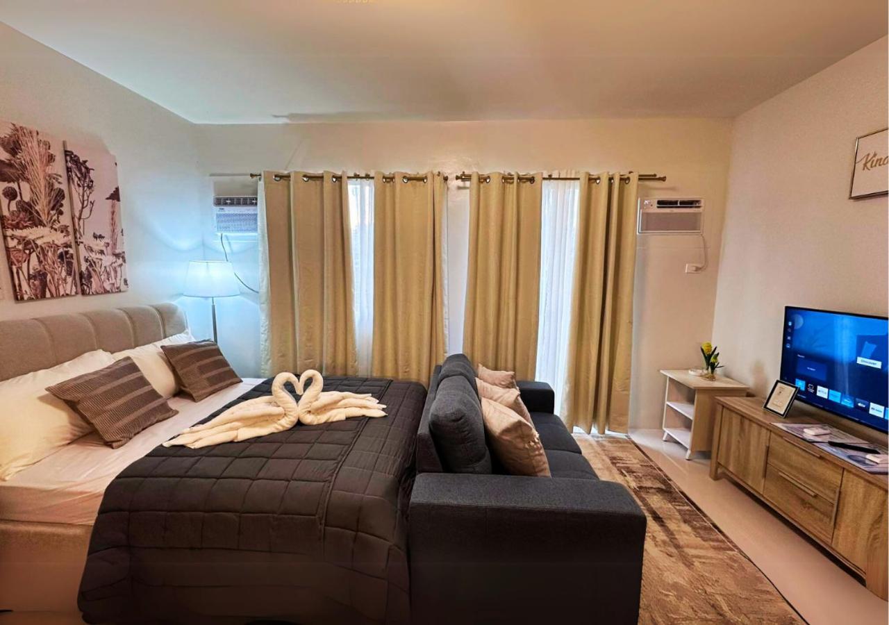 Open Studio with a Balcony & FREE Private Pool, Gym & Parking - B2 2Garnet