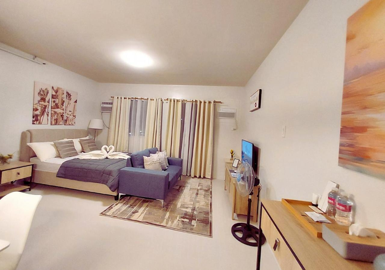 Open Studio with a Balcony & FREE Private Pool, Gym & Parking - B2 2Garnet