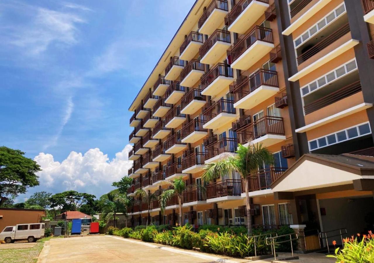 Open Studio with a Balcony & FREE Private Pool, Gym & Parking - B2 2Garnet