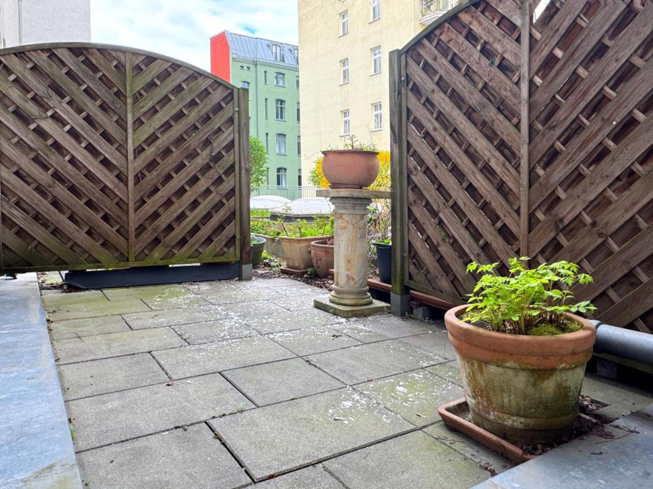 HolidayHome Apartments I Amazing 100sqm in Berlin-Friedrichshain
