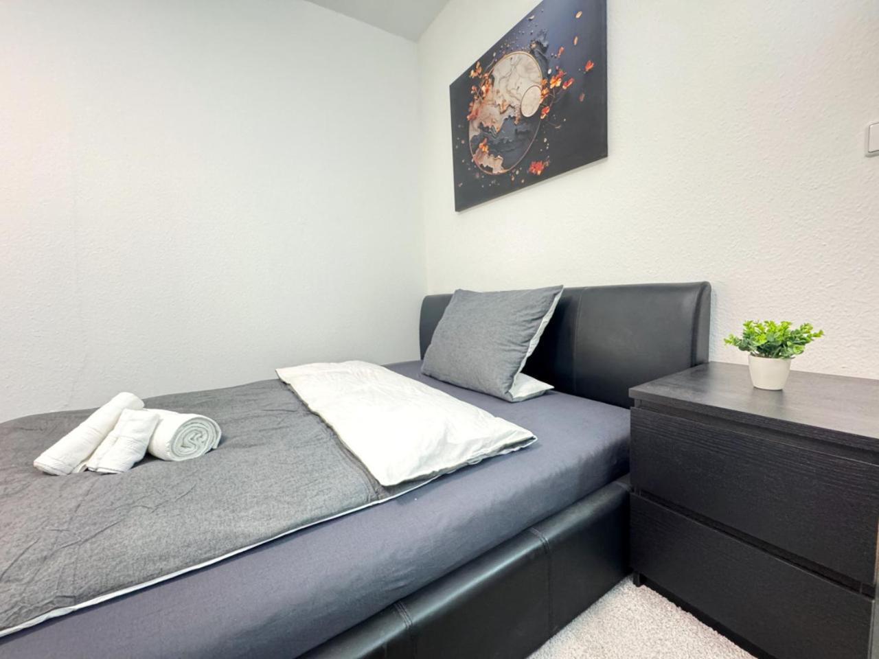 HolidayHome Apartments I Amazing 100sqm in Berlin-Friedrichshain