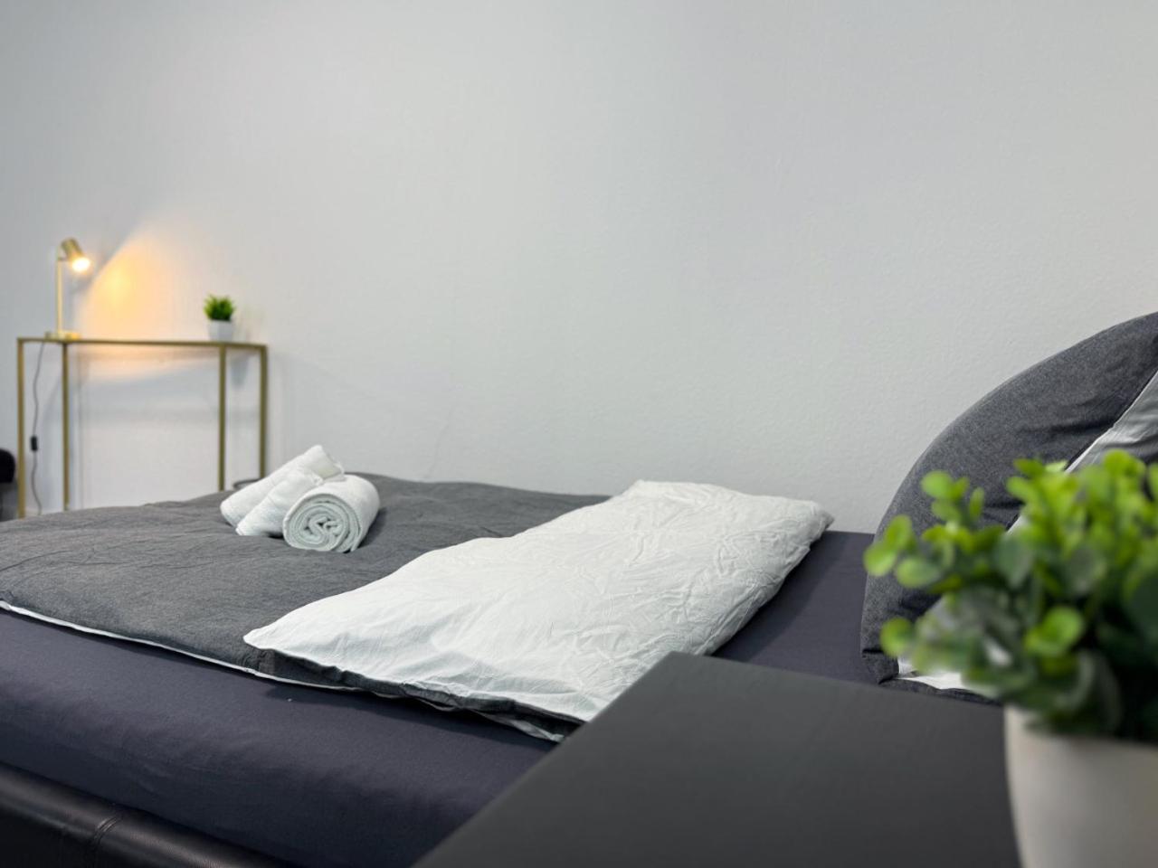HolidayHome Apartments I Amazing 100sqm in Berlin-Friedrichshain