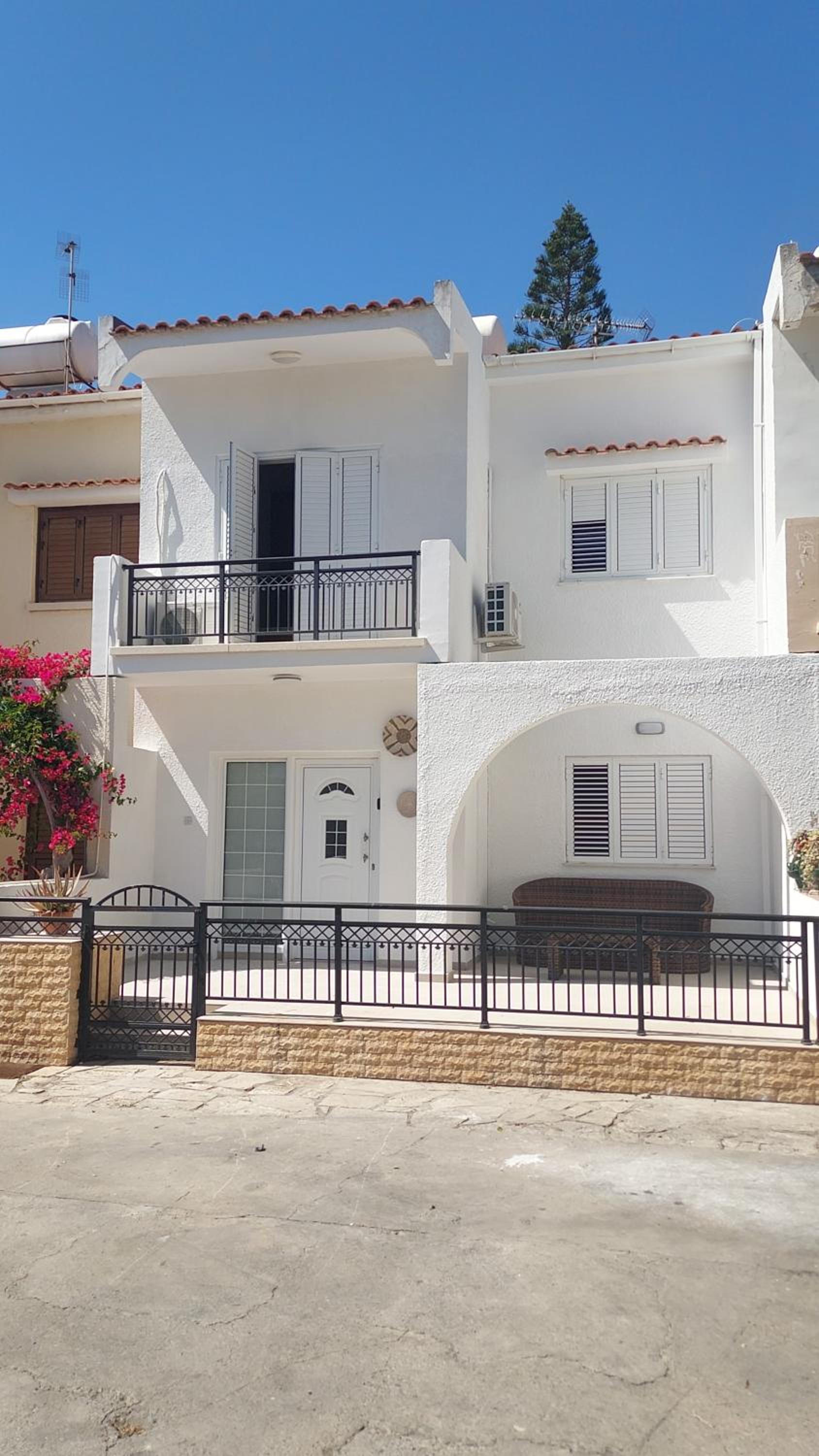 Sea Breeze Maisonette