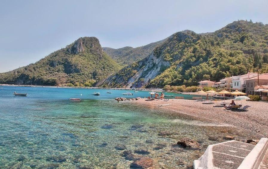 Avlakia Sunrise Haven Studios