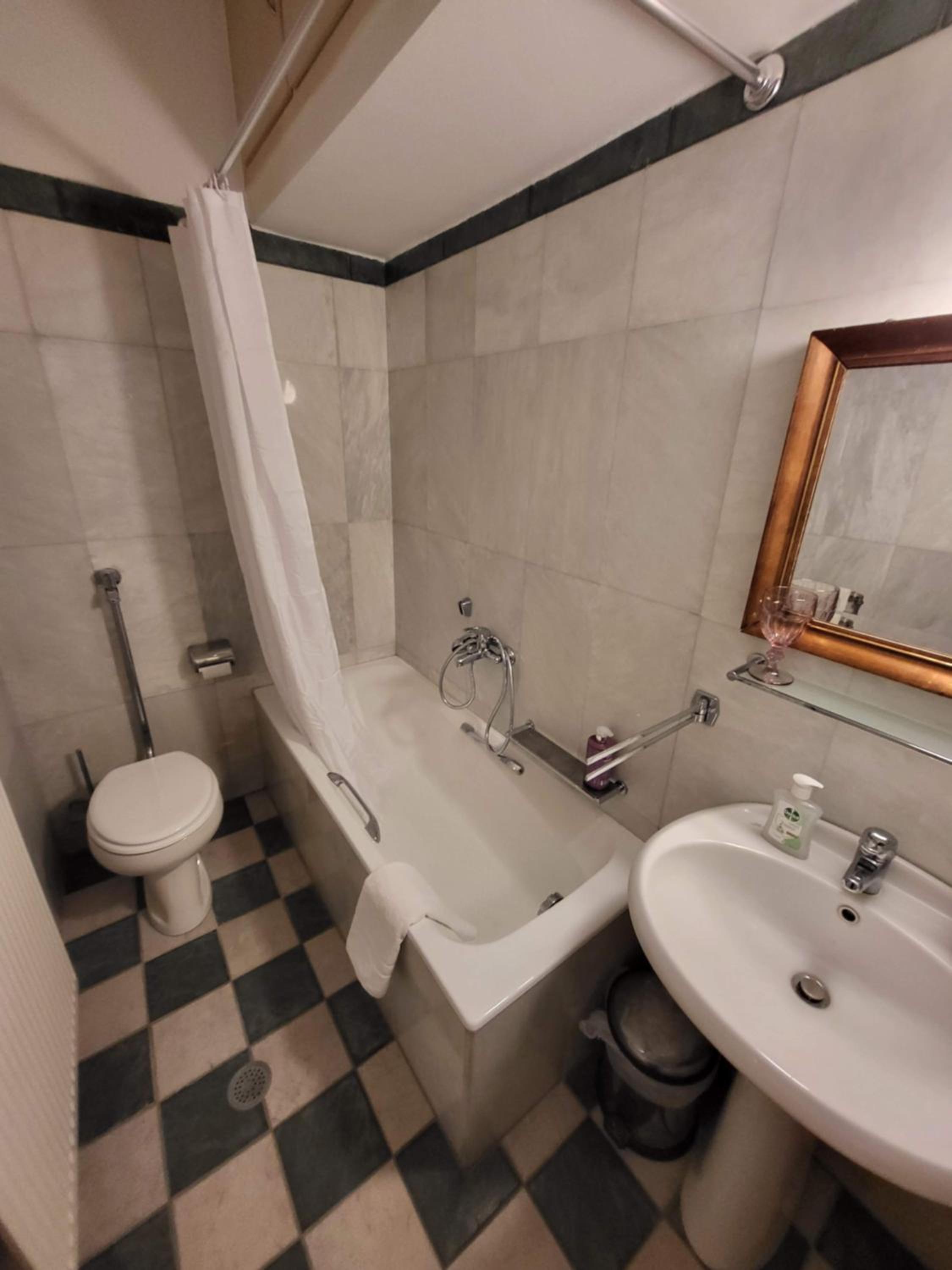 Blue Home, Luxury Villa with Pool in the City Centre