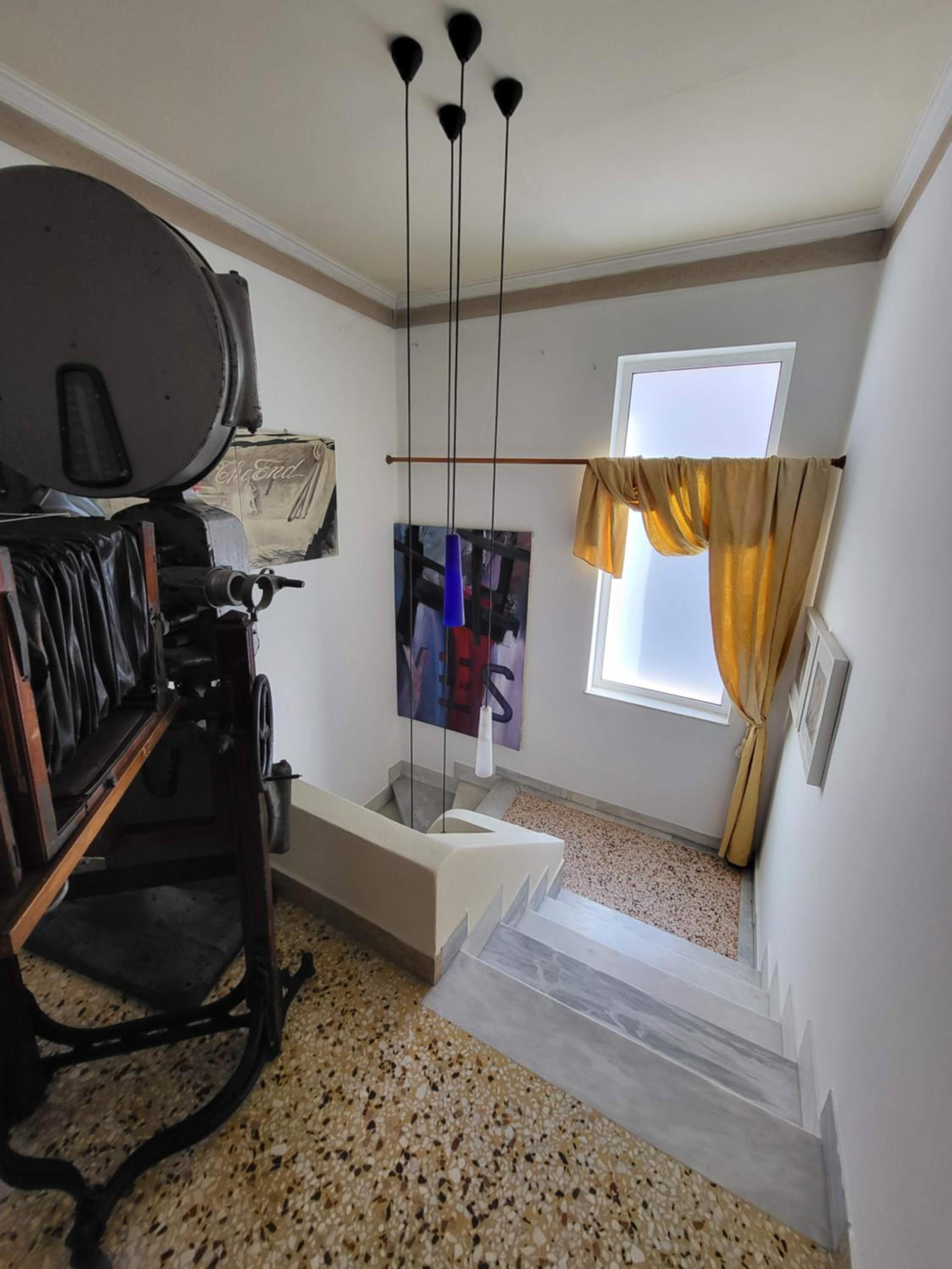 Blue Home, Luxury Villa with Pool in the City Centre