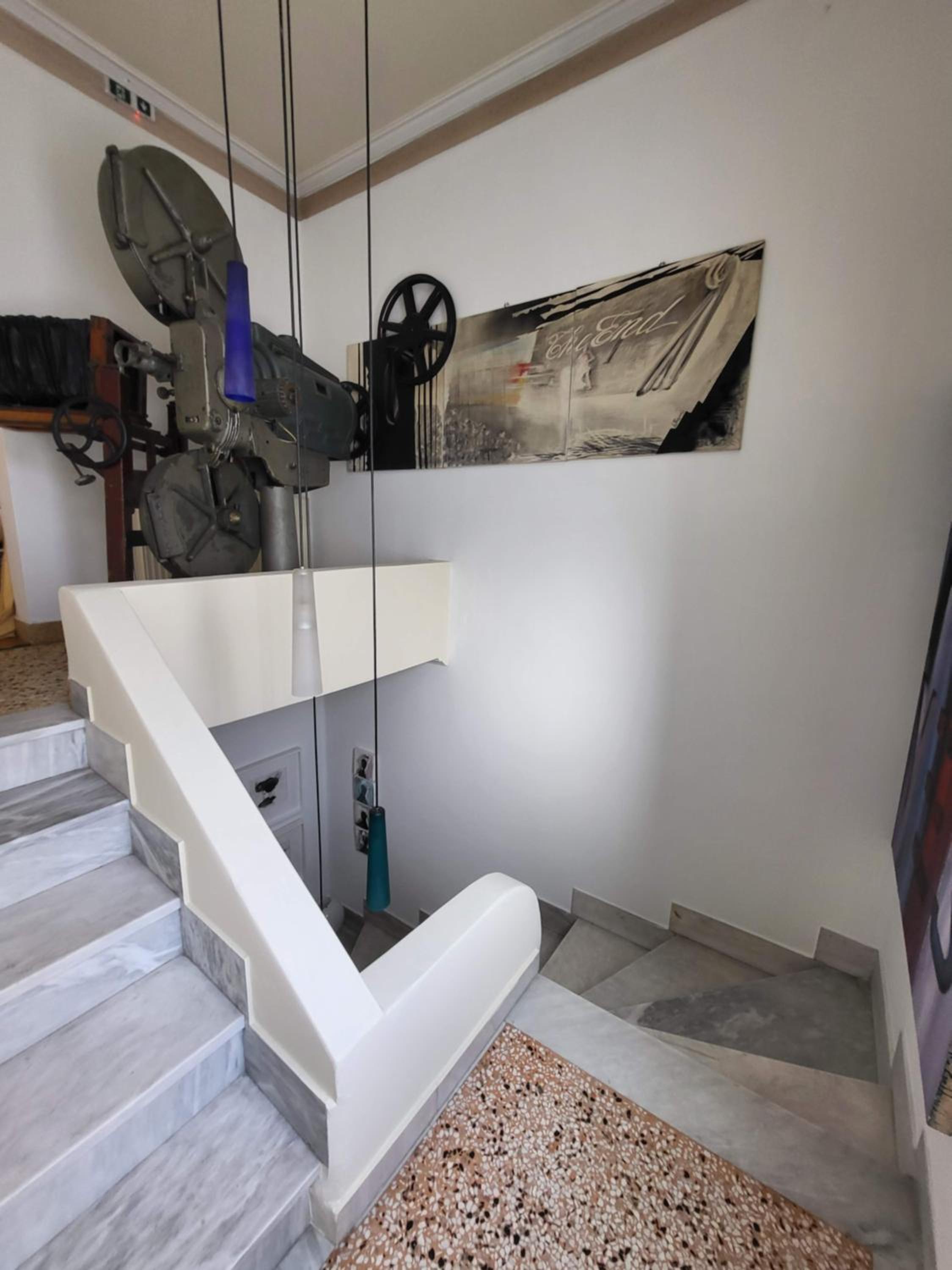 Blue Home, Luxury Villa with Pool in the City Centre