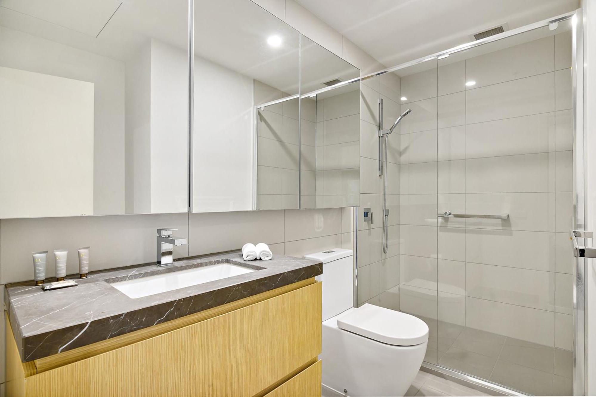 Bright 1BR Apartment Near Maribyrnong River