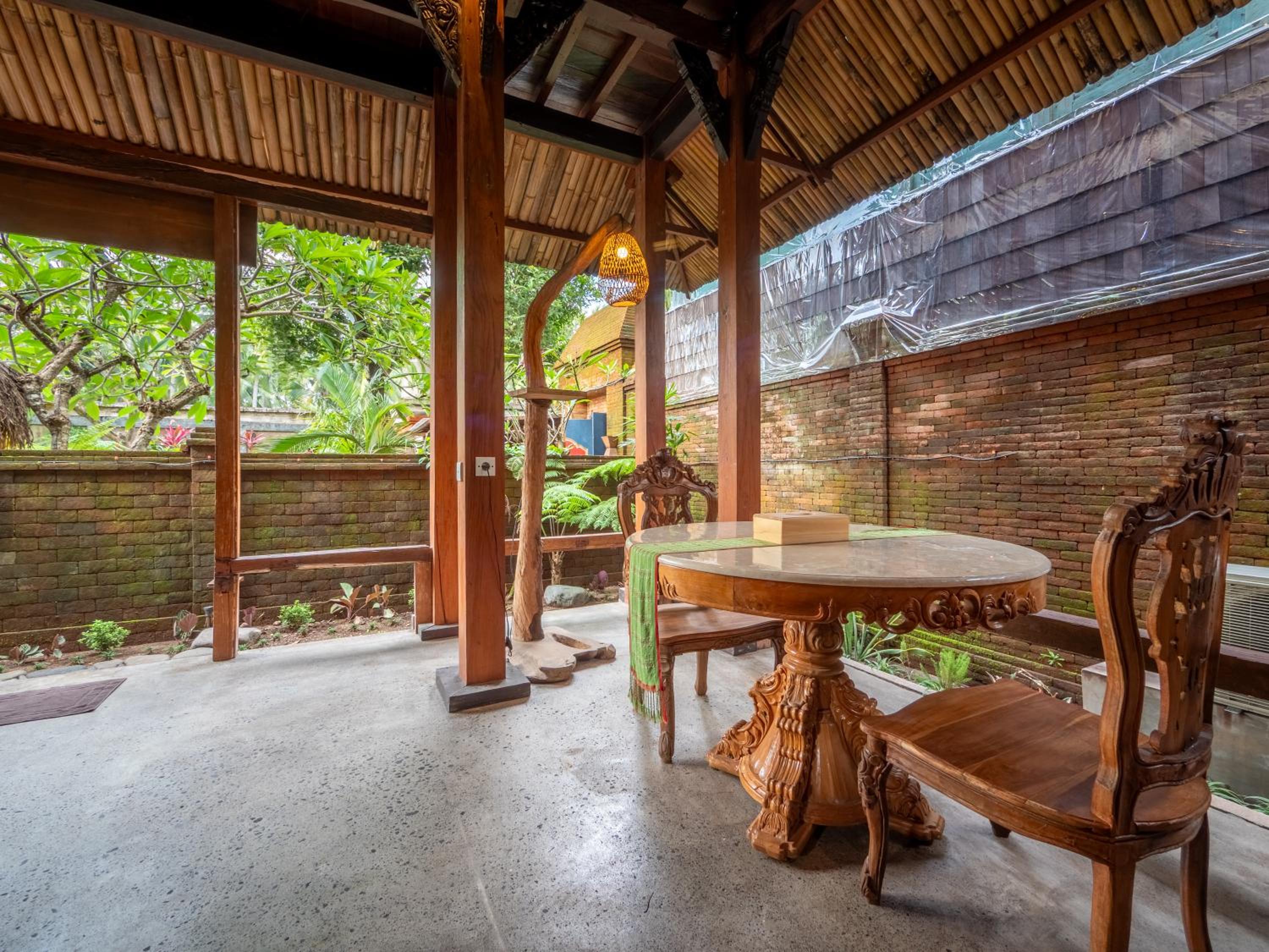 Aruna Jayanti Villa
