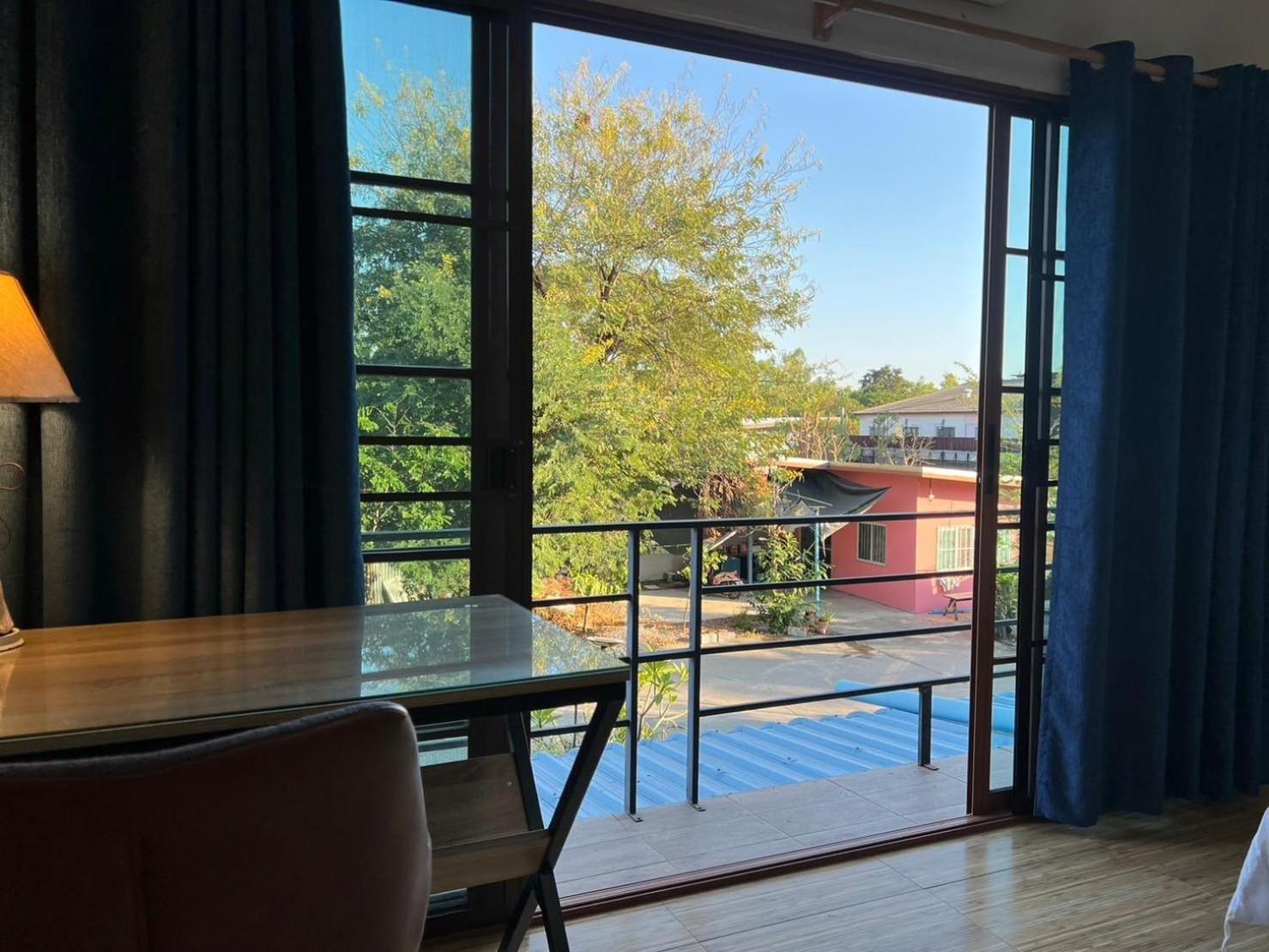 V Tharm Hotel