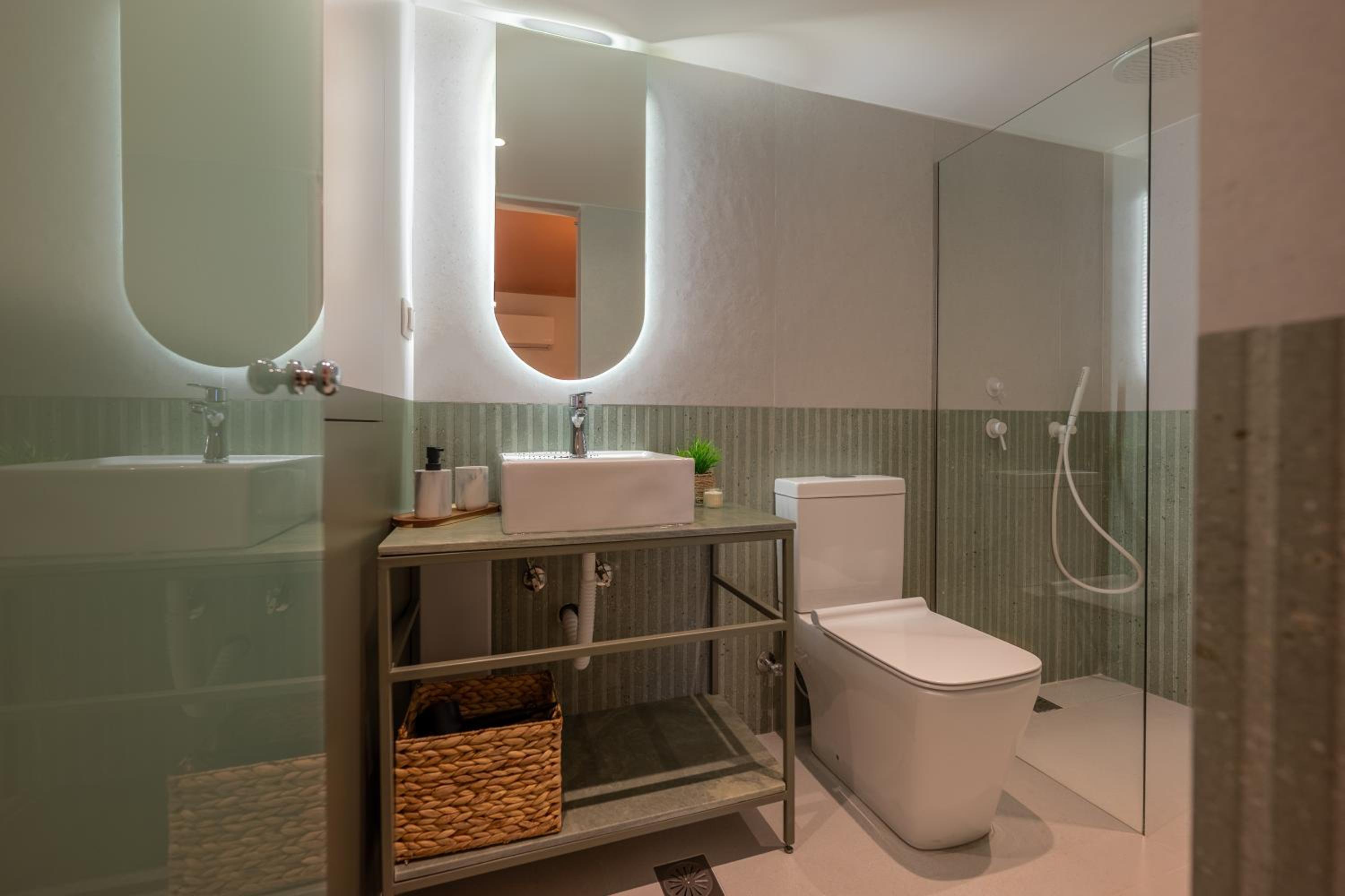 AthenianNest Sarri Boutique Studios Psyrri