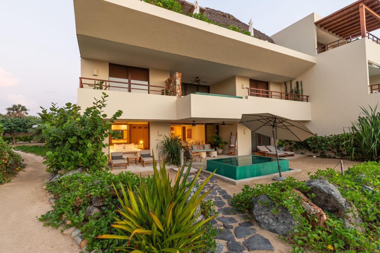 Marea Beachfront Villas