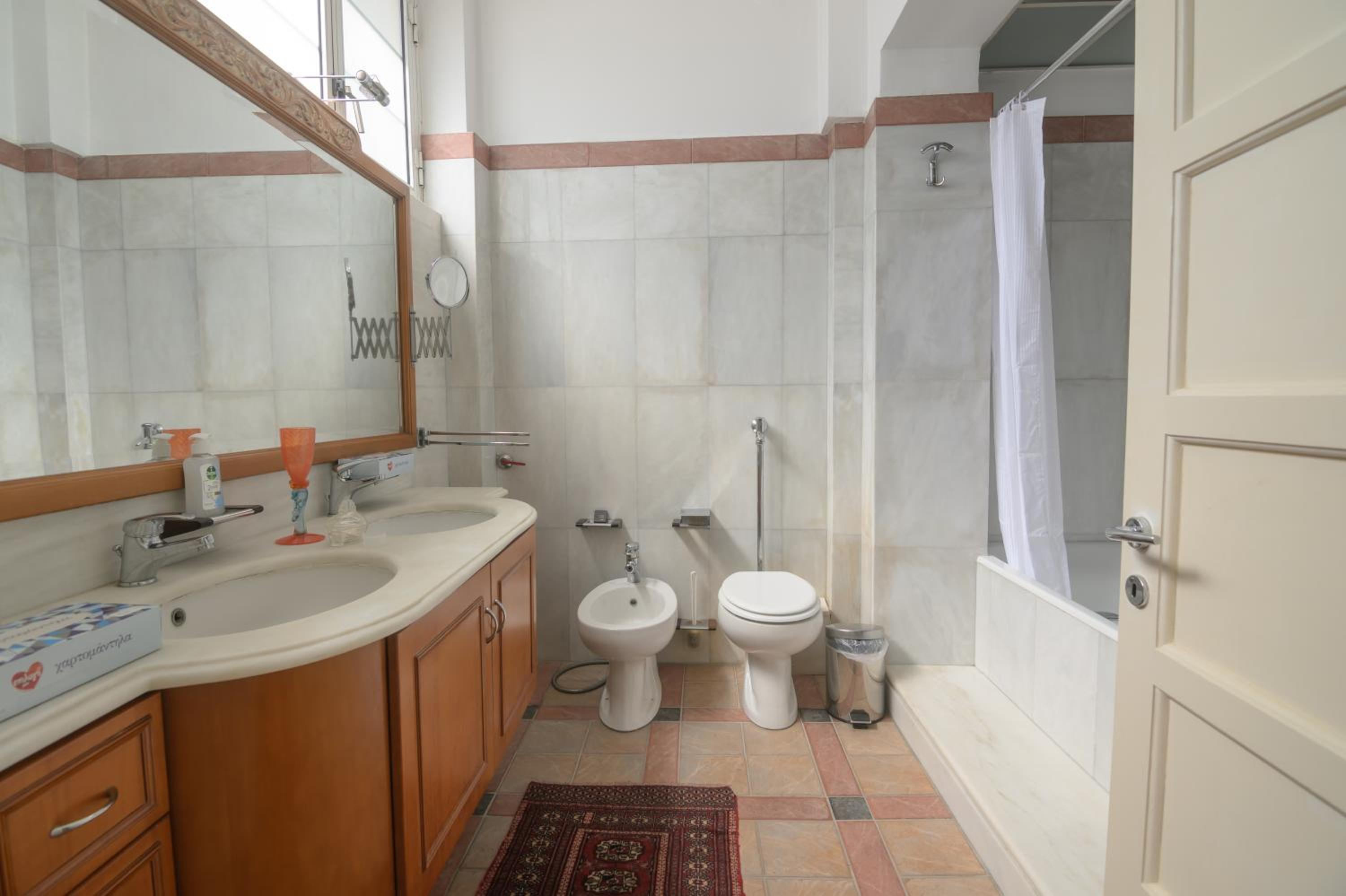 Blue Home, Luxury Villa with Pool in the City Centre