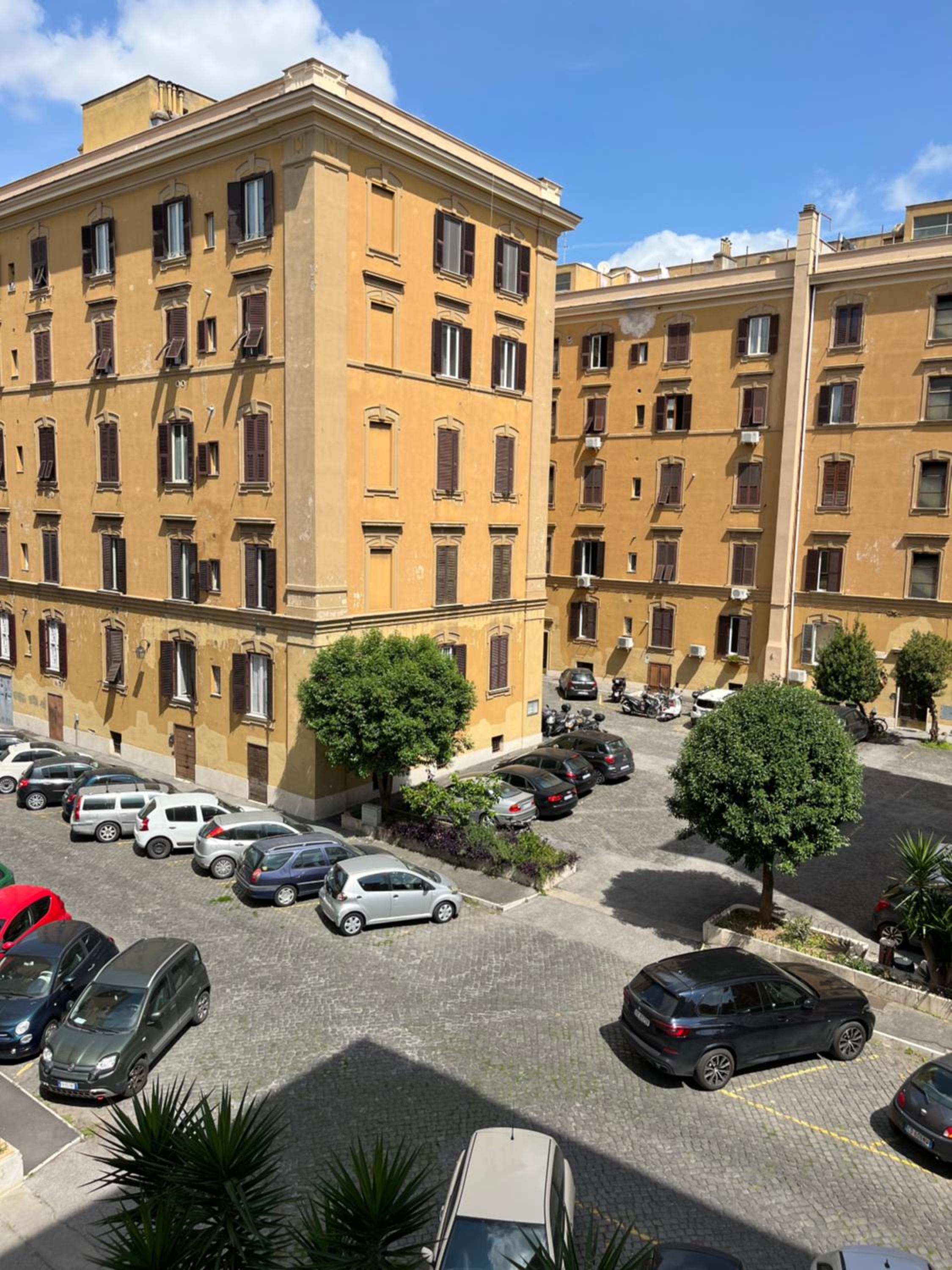 RL Apartment