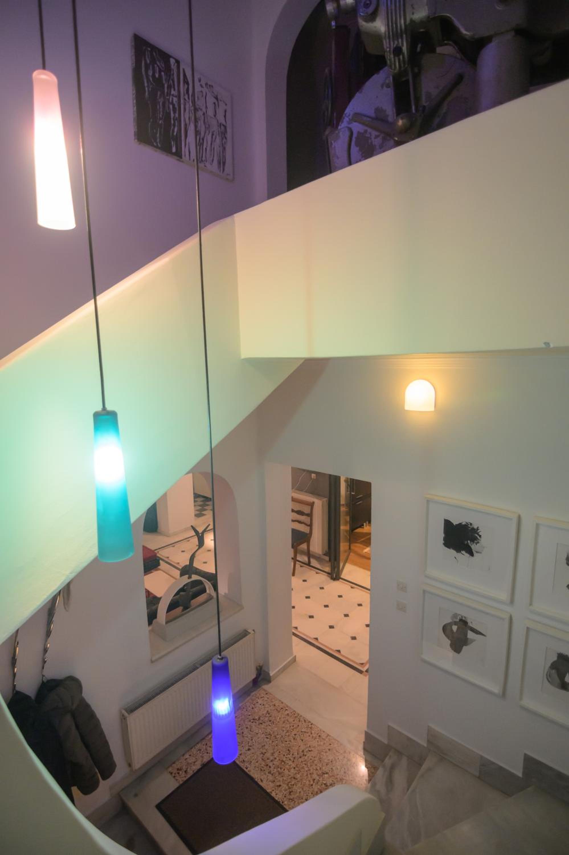 Blue Home, Luxury Villa with Pool in the City Centre
