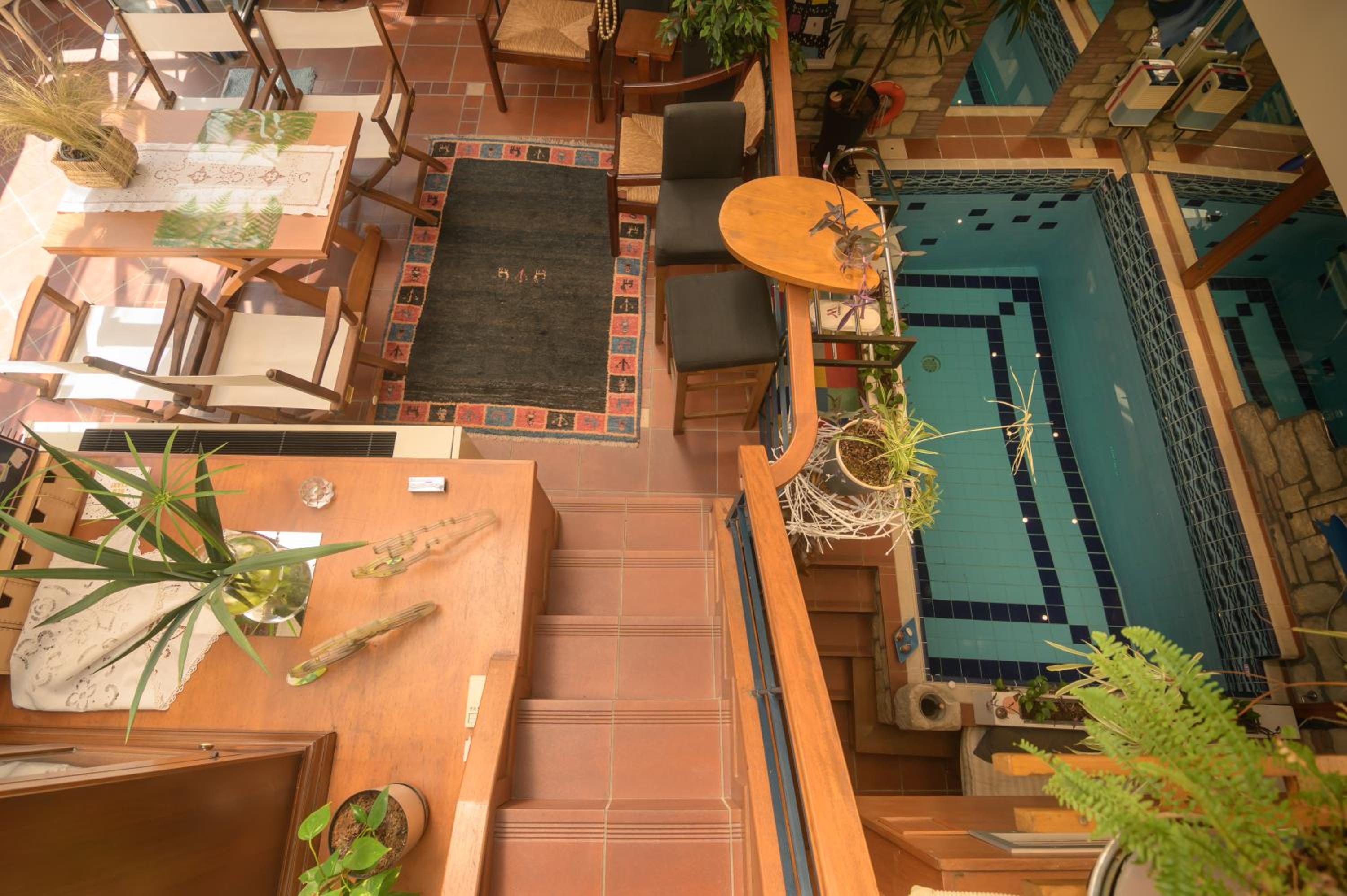 Blue Home, Luxury Villa with Pool in the City Centre