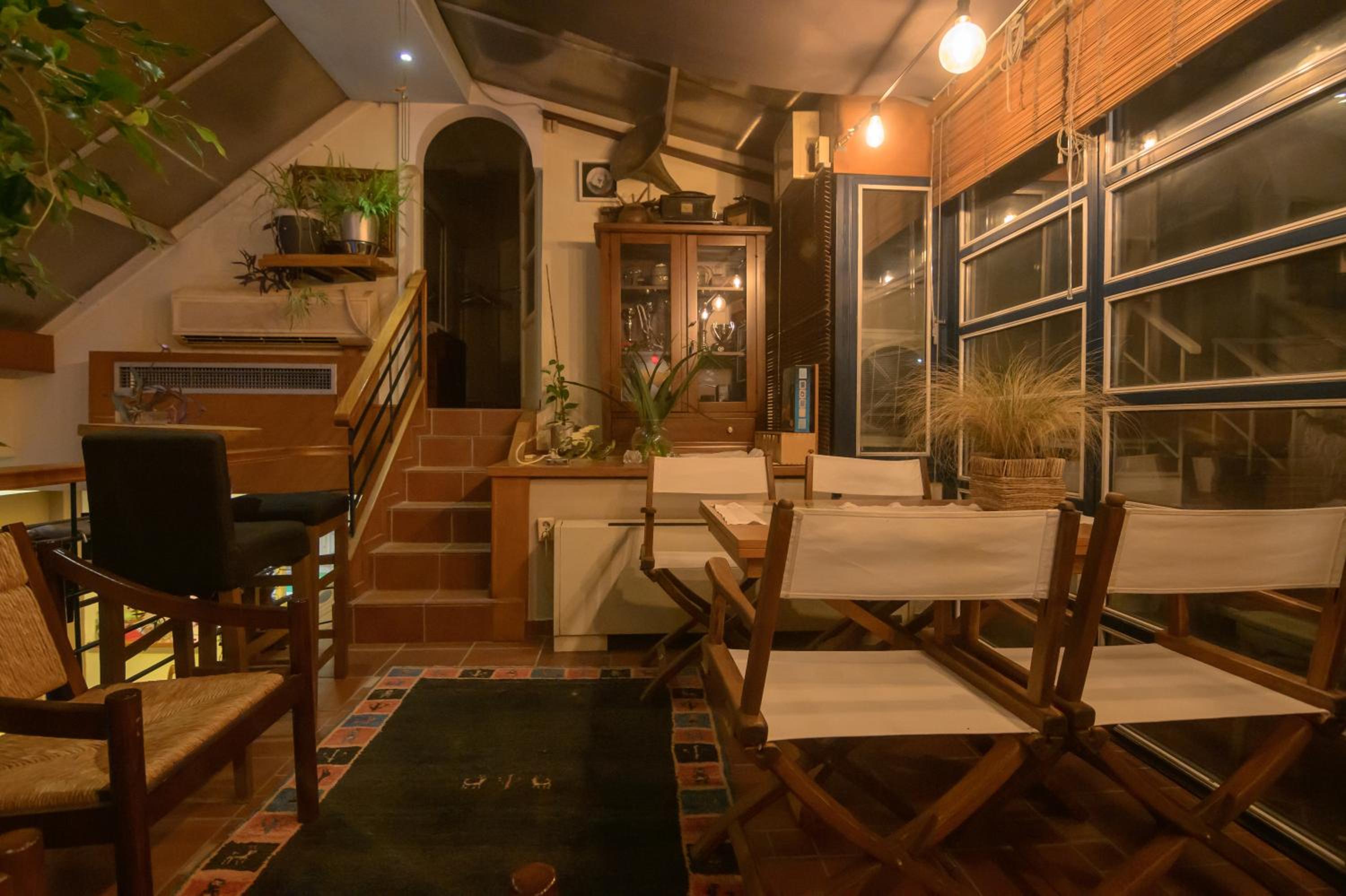 Blue Home, Luxury Villa with Pool in the City Centre