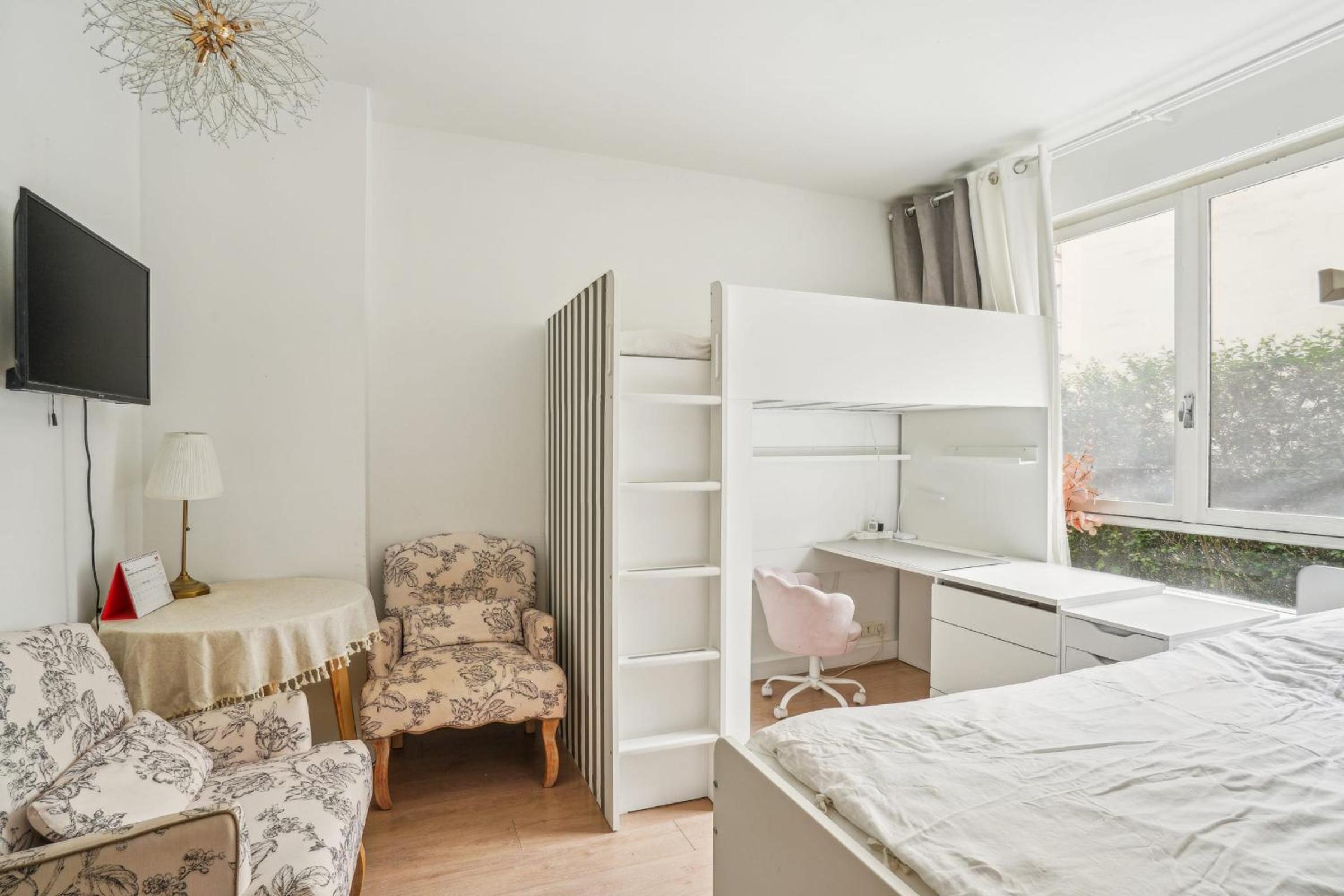 Place Victor Hugo - Mesnil 1bdr by B'Your Home