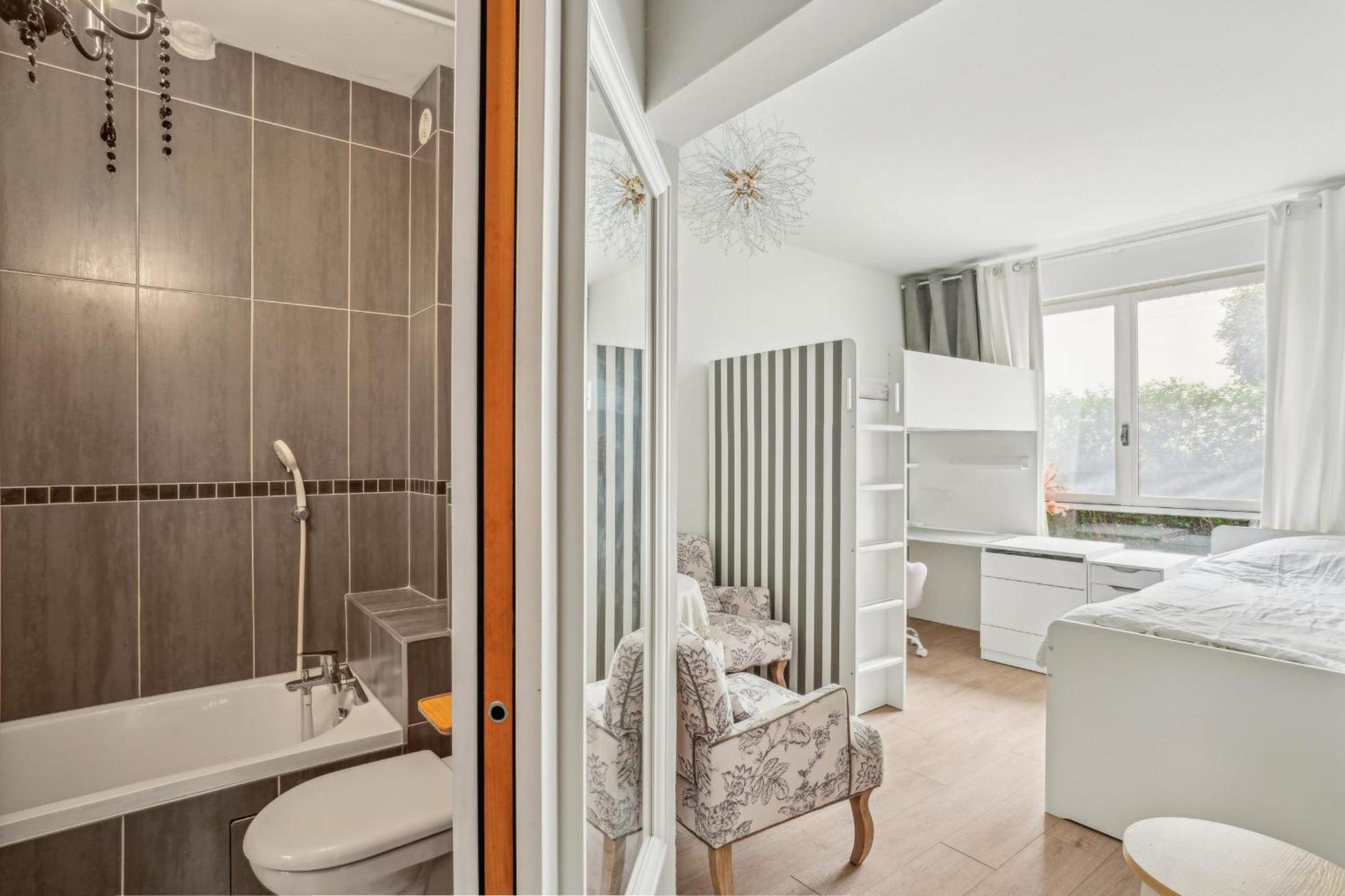 Place Victor Hugo - Mesnil 1bdr by B'Your Home