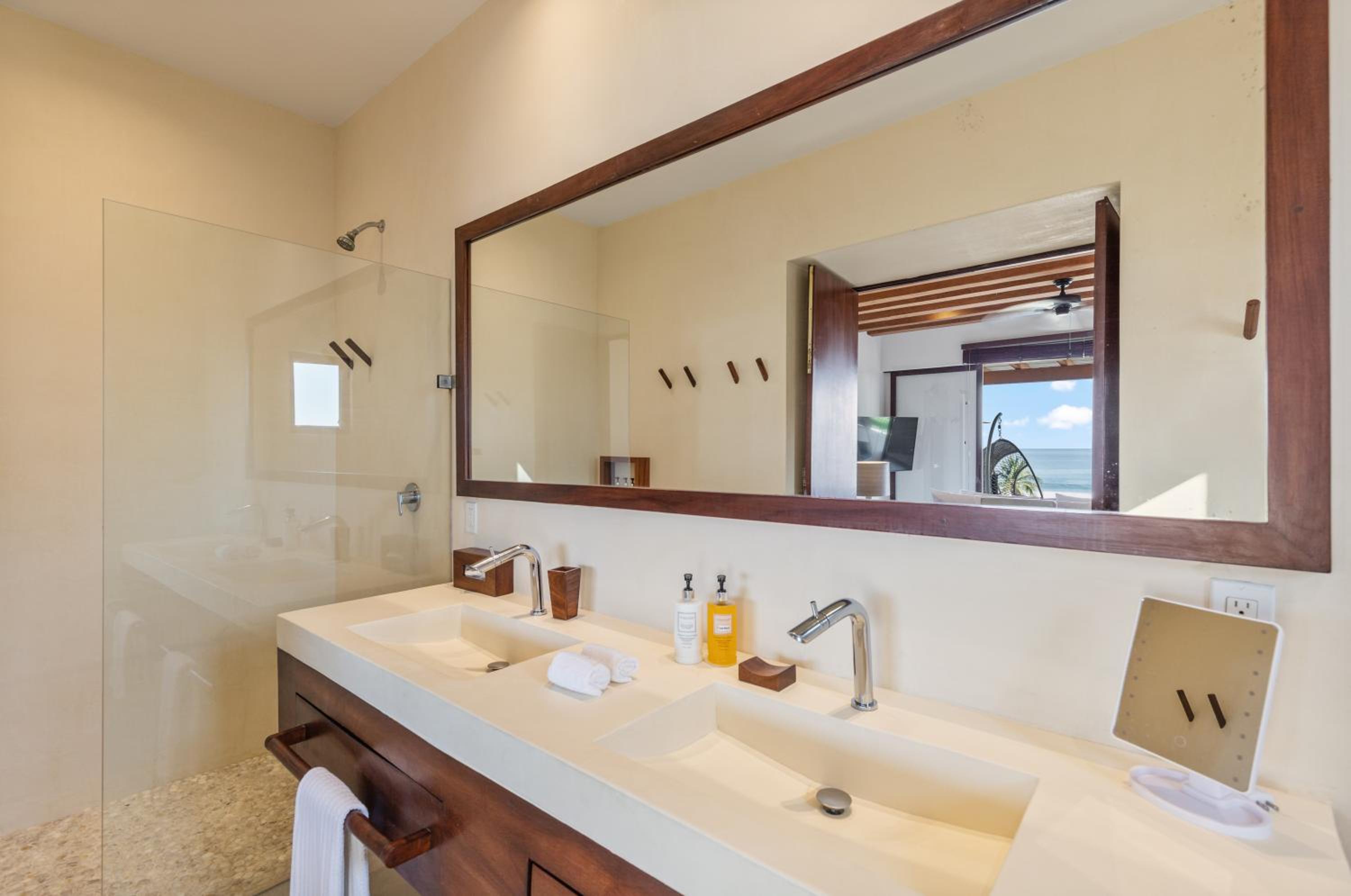 Marea Beachfront Villas